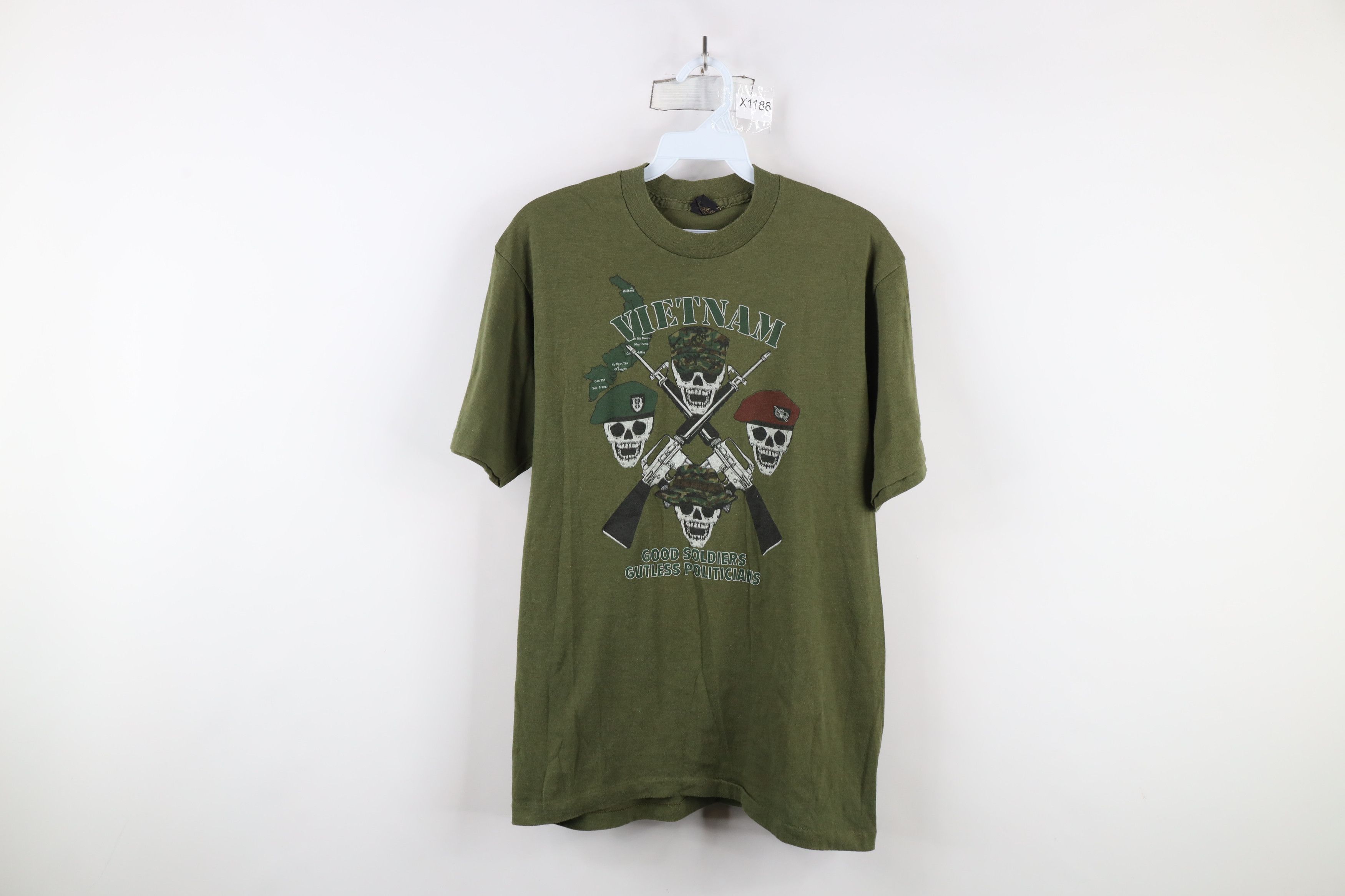 Vintage Vintage 70s Good Soldiers Gutless Politicians T-Shirt USA Size US L / EU 52-54 / 3 - 1 Thumbnail