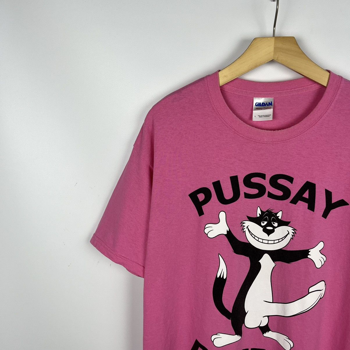 Vintage Vintage Pussy Patrol 18+ adult humor tee 00’s Size US L / EU 52-54 / 3 - 5 Thumbnail