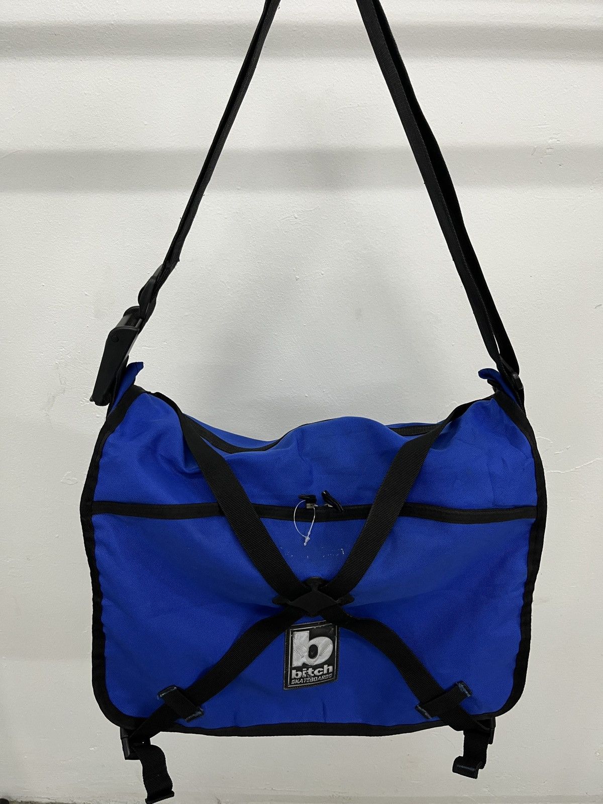 Hook-Ups Vintage 90s Rare Bitch Skateboards Large Messenger Sling Bag Size ONE SIZE - 6 Thumbnail