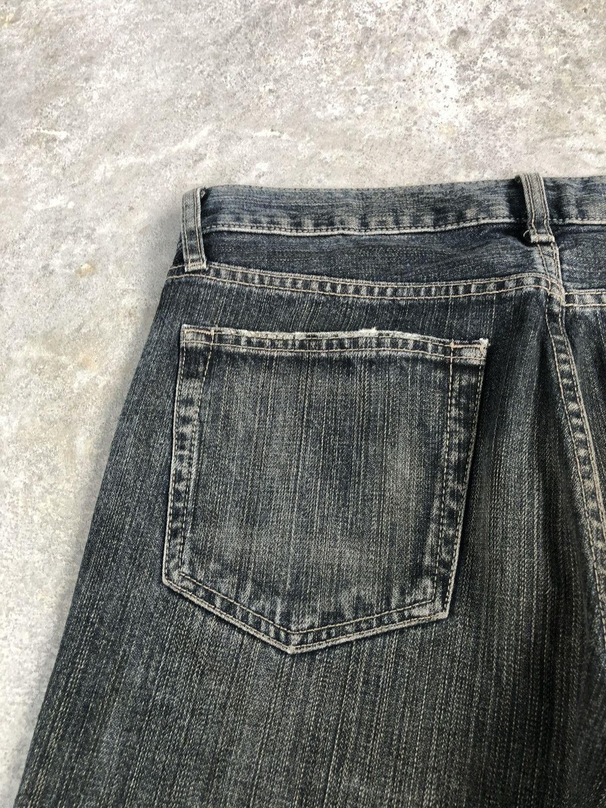 If Six Was Nine Japanese Uniqlo Flared Jeans Broken Denim Distressed Size US 32 / EU 48 - 16 Thumbnail