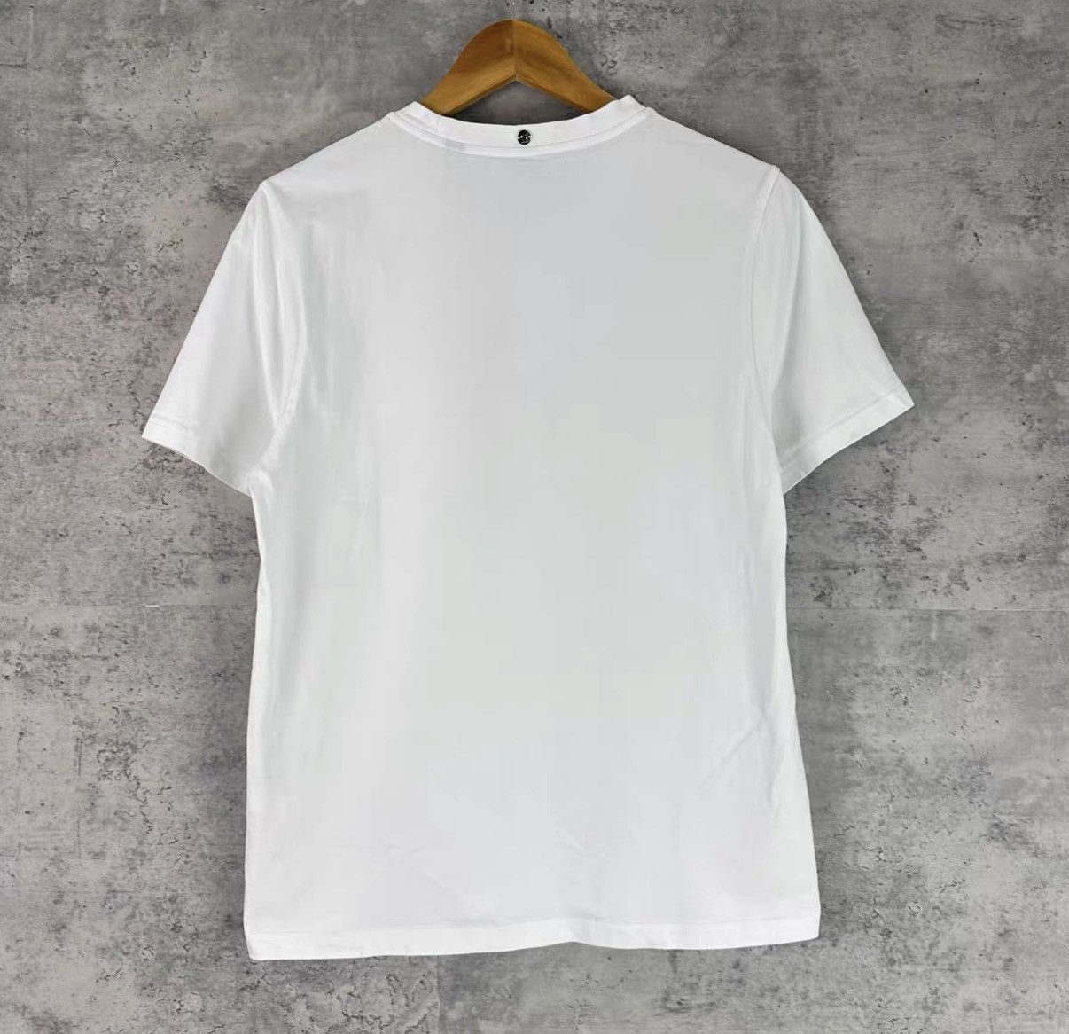 Givenchy Givenchy Beaded Logo Short Sleeve T-shirt J42 Size S / US 4 / IT 40 - 2 Thumbnail