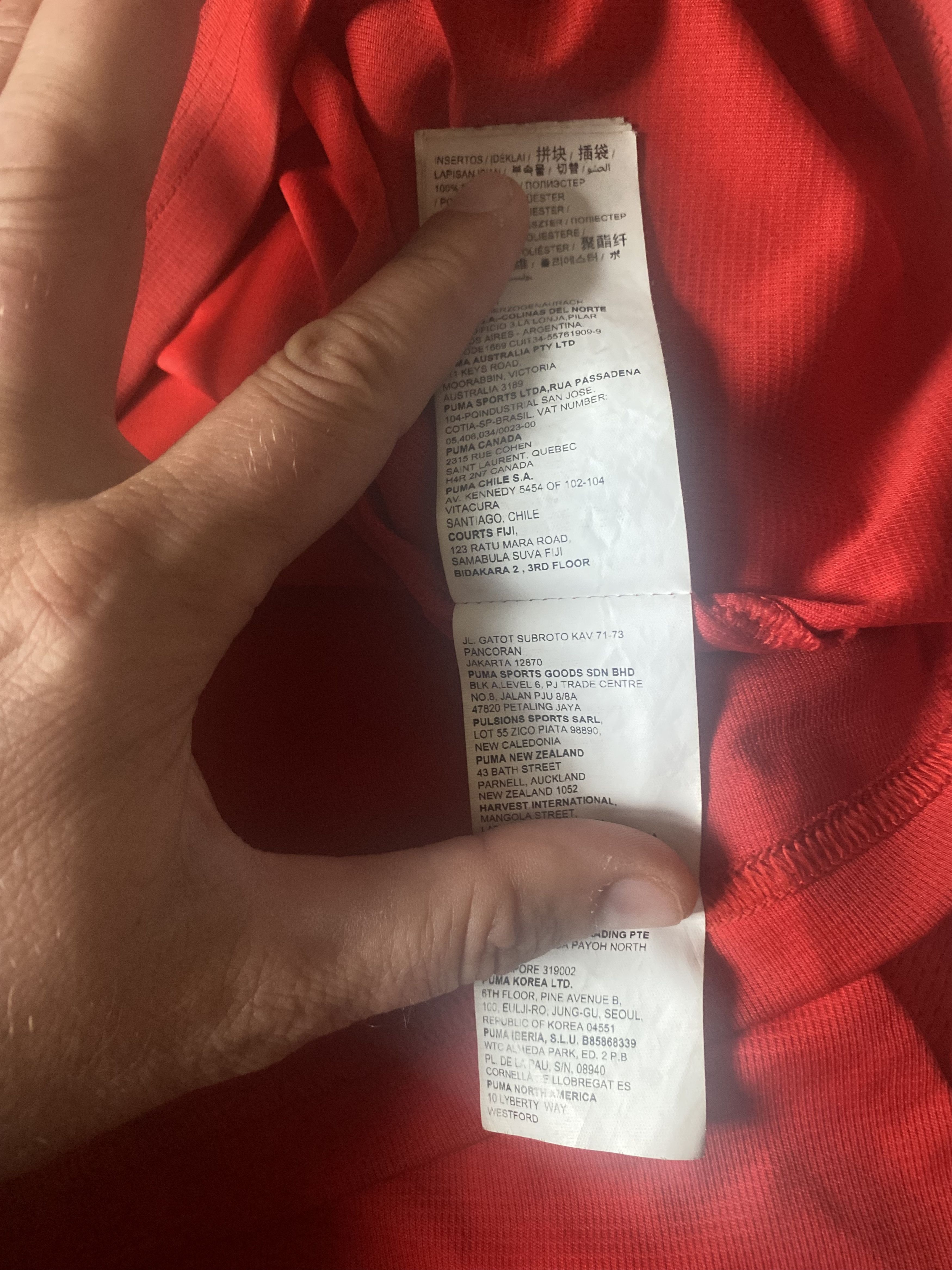 Puma BARNSLEY F.C. - 2018 - 2019 Puma - M/L - UNIQUE Size US M / EU 48-50 / 2 - 4 Thumbnail