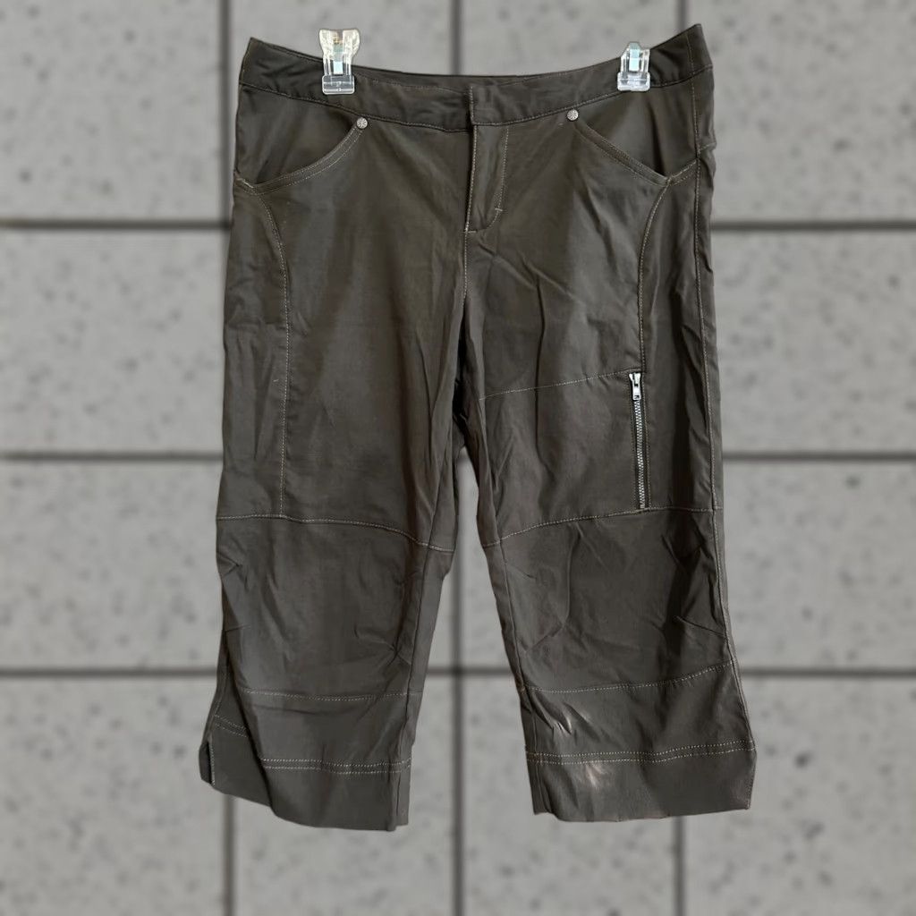 Athleta VINTAGE? ATHLETA CAPRI PANTS WOMEN'S SIZE 6 PERFORMANCE ATHLETIC Brown CARGO Size 28" / US 6 / IT 42 - 1 Thumbnail