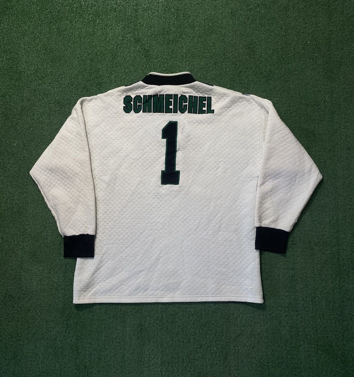 Umbro 1996-97 Manchester United Goalkeeper Shirt Schmeichel Size US L / EU 52-54 / 3 - 8 Thumbnail