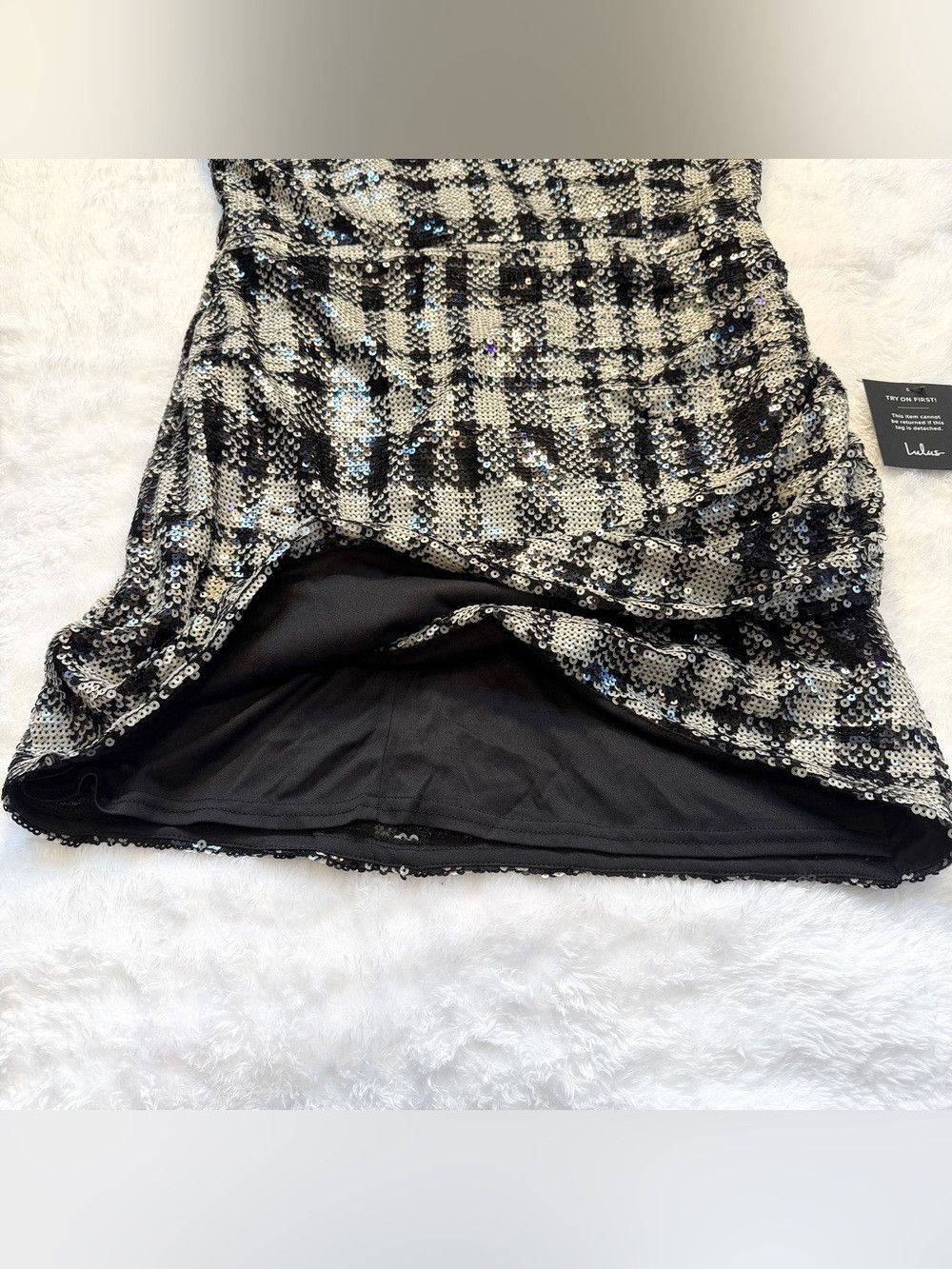 Lulus Plaid My Love Shiny Black/White Plaid Sequin Mini Dress Size L / US 10 / IT 46 - 11 Thumbnail