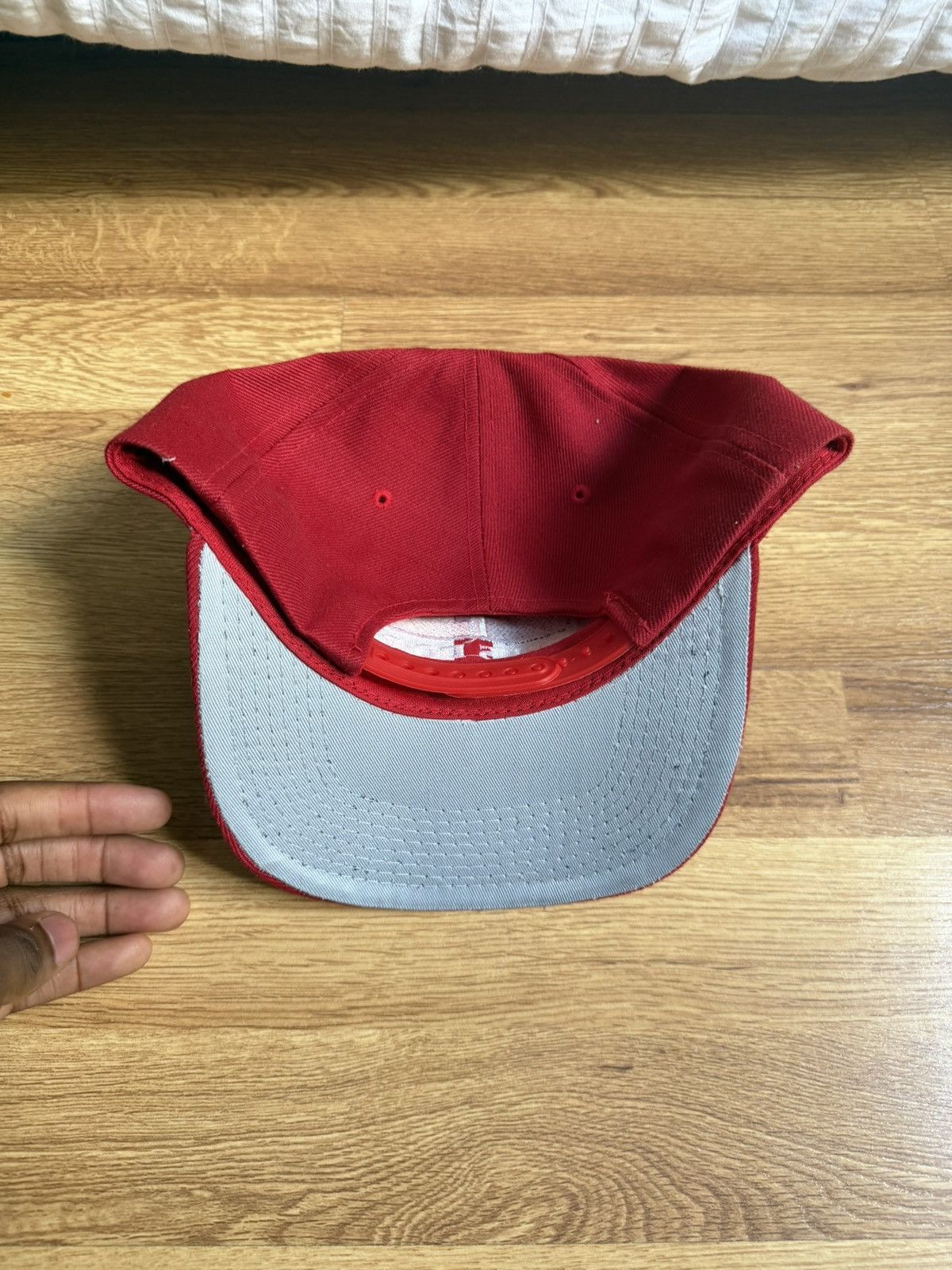 Vintage vintage what would jesus do snapback Size ONE SIZE - 2 Thumbnail