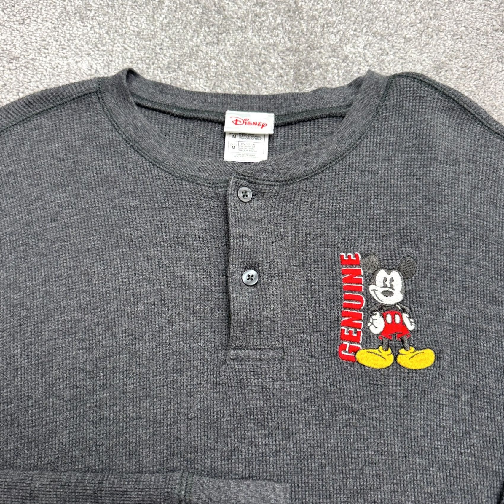 Disney VINTAGE Disney Mickey Mouse Waffle Knit Thermal Shirt Mens M Gray 90s Cartoon Size US M / EU 48-50 / 2 - 5 Thumbnail