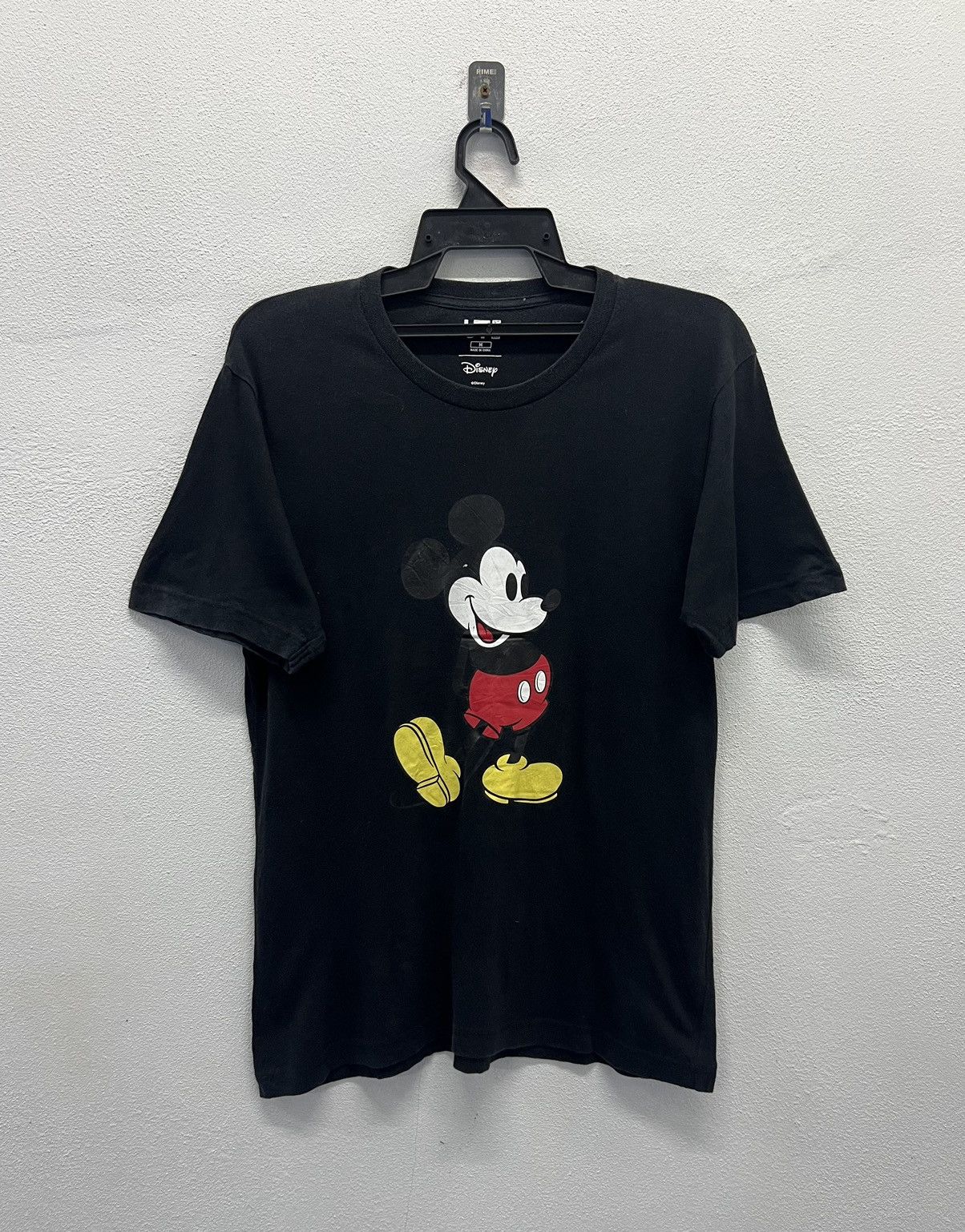 Disney × Mickey Mouse × Uniqlo 🔥grailsale🔥 UNIQLO DISNEY MICKEY MOUSE SHIRT Size US M / EU 48-50 / 2 - 1 Thumbnail