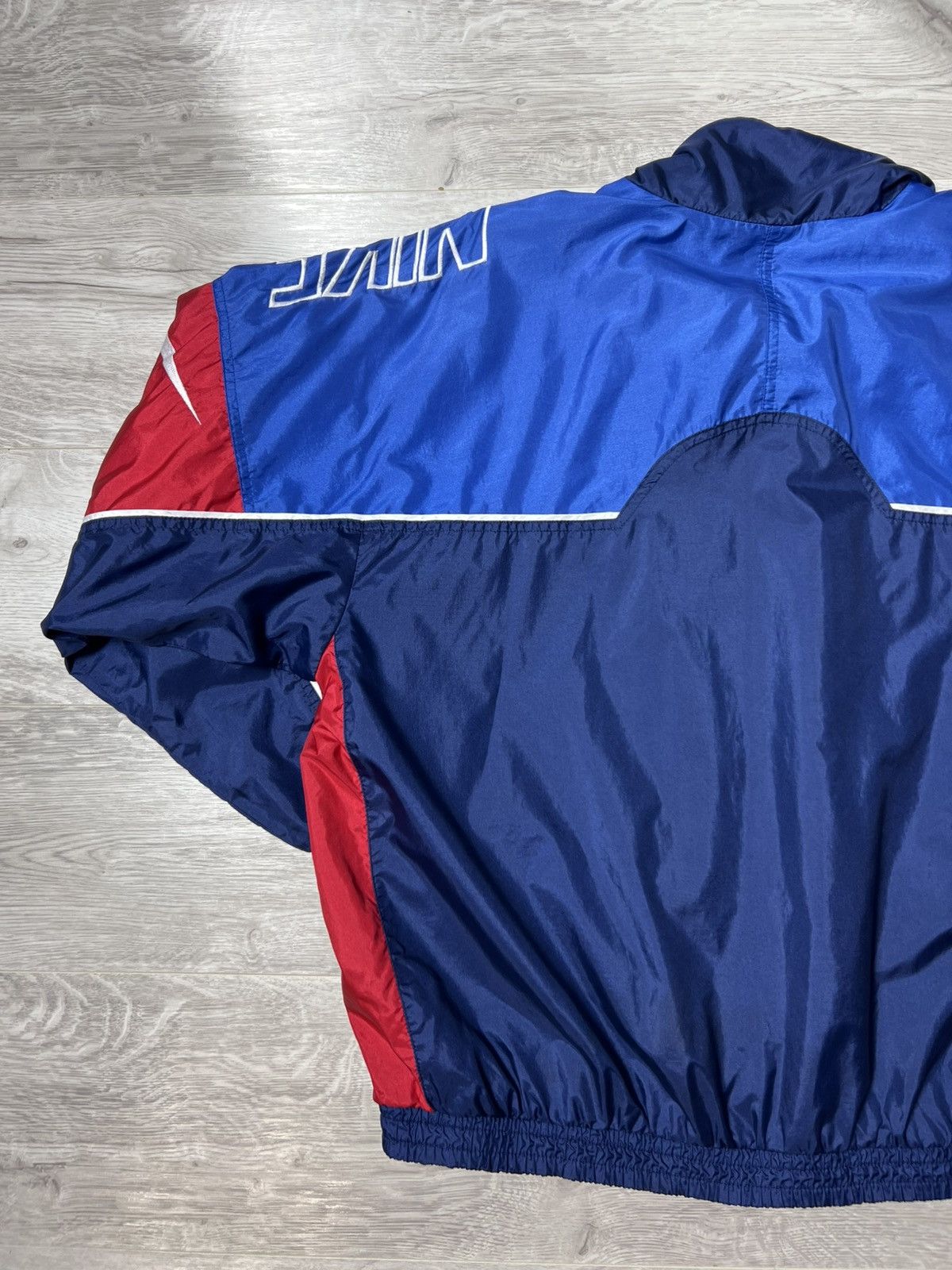 Nike 90s Vintage Nike Drill Nylon Track Suit Embroidered Big Logo Size US L / EU 52-54 / 3 - 12 Thumbnail