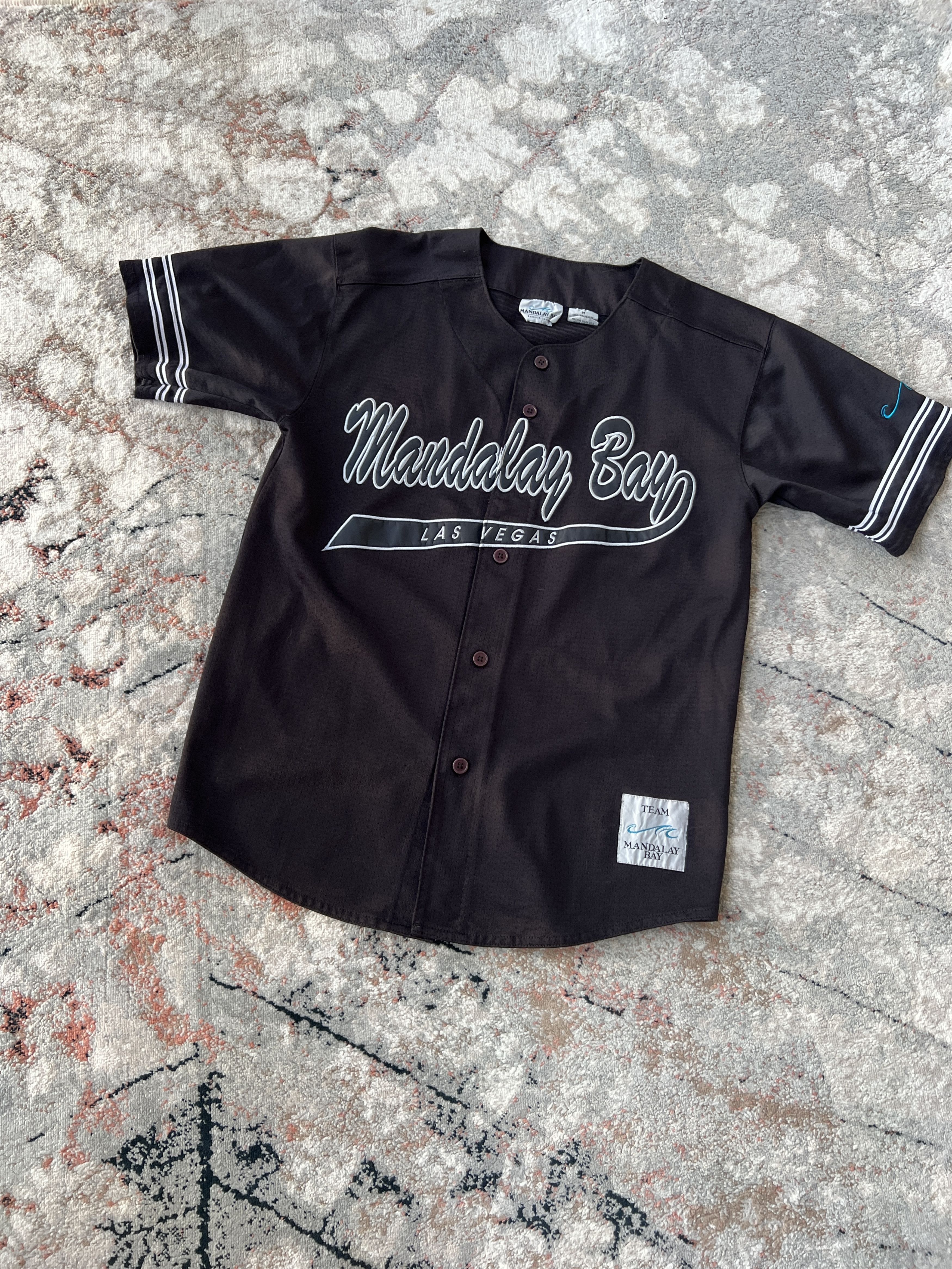 Vintage Mandalay Bay Las Vegas Jersey Size US M / EU 48-50 / 2 - 1 Thumbnail