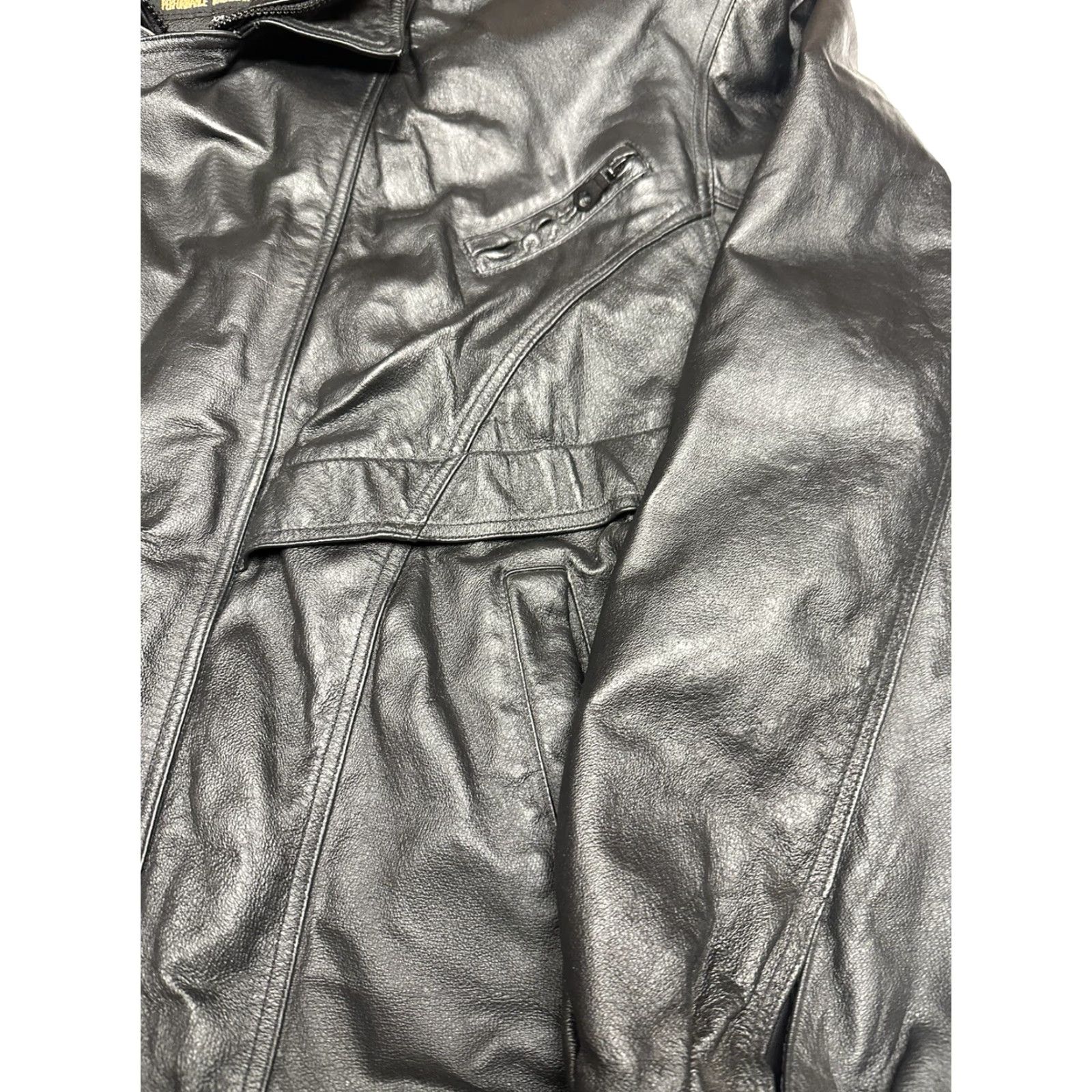Vintage VINTAGE Gianni Ferrara Leather Jacket Mens 2XL Black Solid Motorcycle Jacket Lined Zipper Snap Regular Men Size US XXL / EU 58 / 5 - 3 Thumbnail