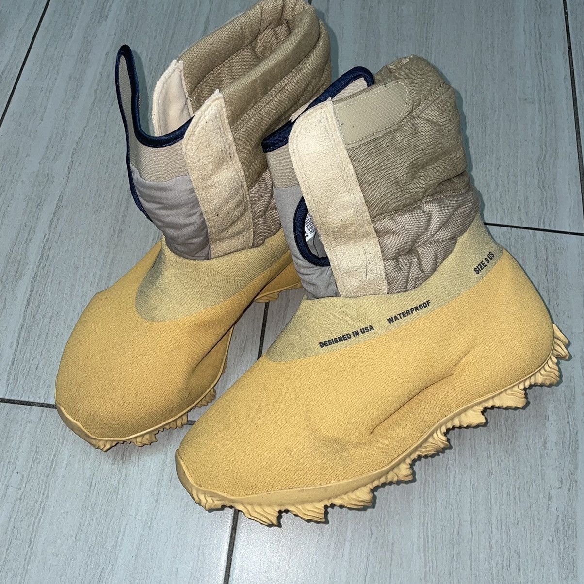 Yeezy Yeezy Knit Runner Boot Size US 9 / EU 42 - 10 Thumbnail