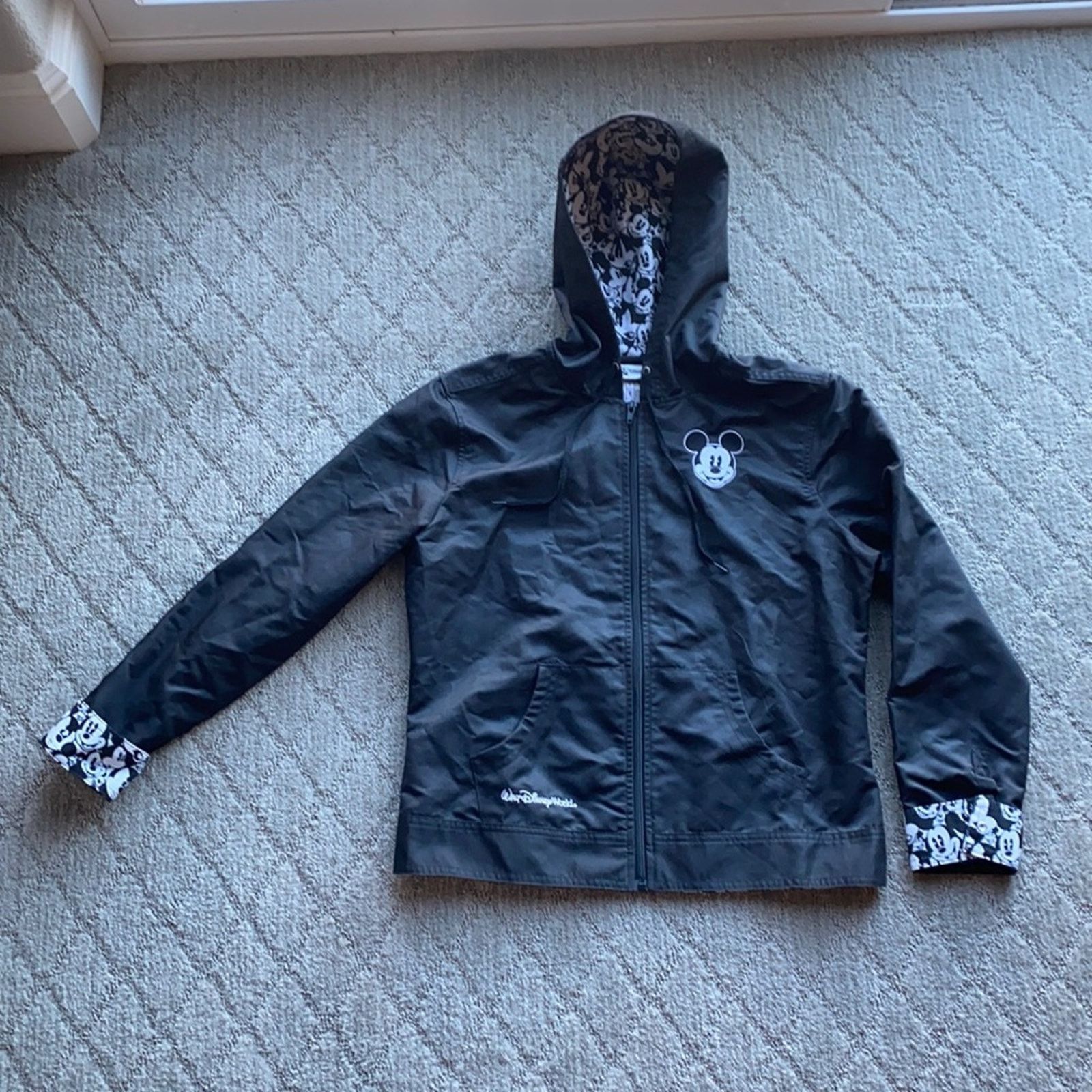 Disney Disney Parks Mickey Mouse hooded windbreaker size S Size M / US 6-8 / IT 42-44 - 1 Thumbnail