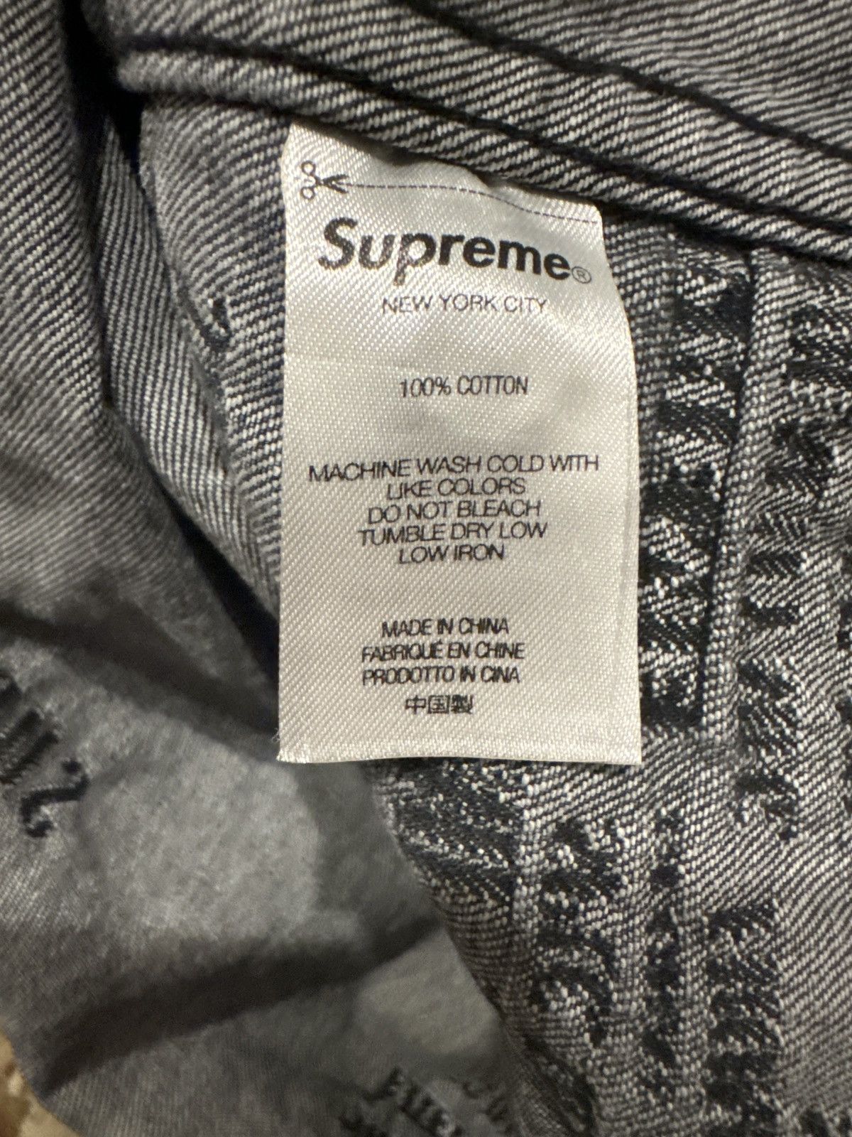 Supreme Supreme Trademark Jacquard Denim Shirt Size US L / EU 52-54 / 3 - 6 Thumbnail