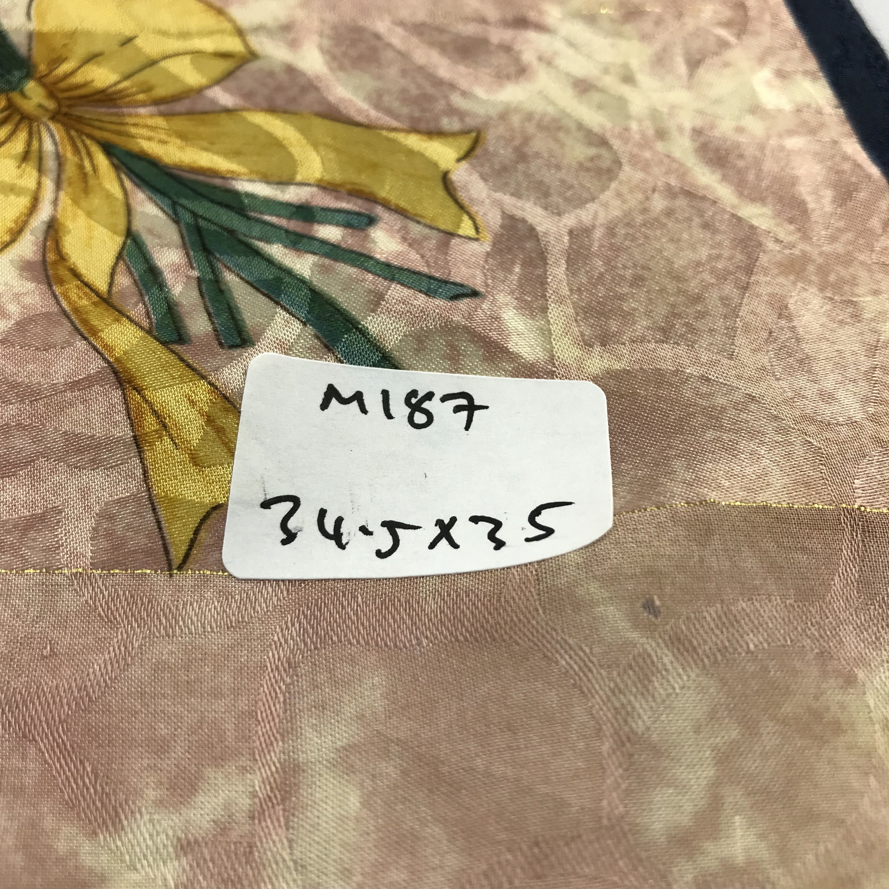 Japanese Brand Giovanni Valentino Floral Slit Thread Silk Scarf M187 Size ONE SIZE - 7 Thumbnail