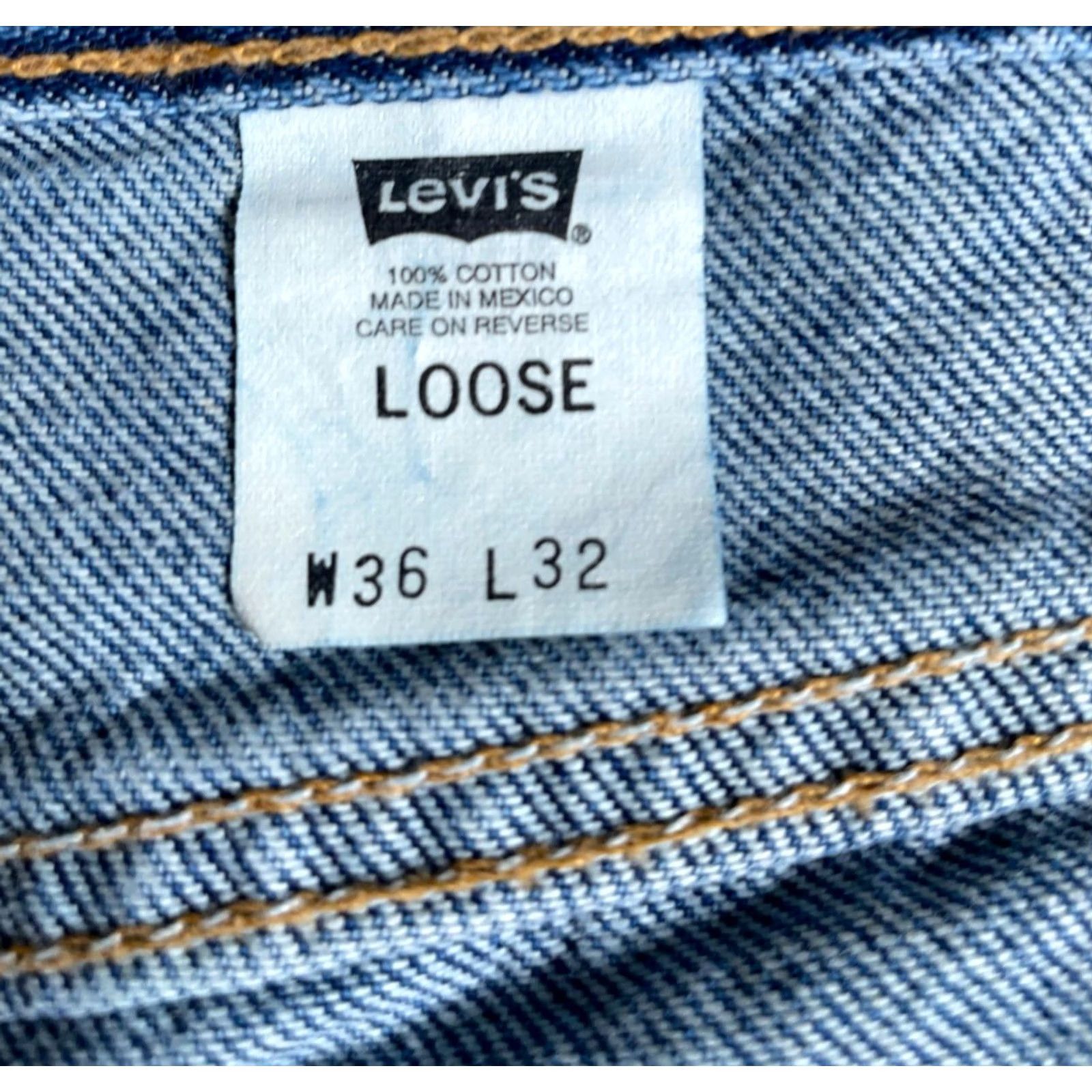 Levi's VINTAGE Levi's Jeans Loose Fit 34 x 32 Blue Denim Brown Tab 90s VTG Mens Straight Baggy 1999 Size US 34 / EU 50 - 4 Thumbnail