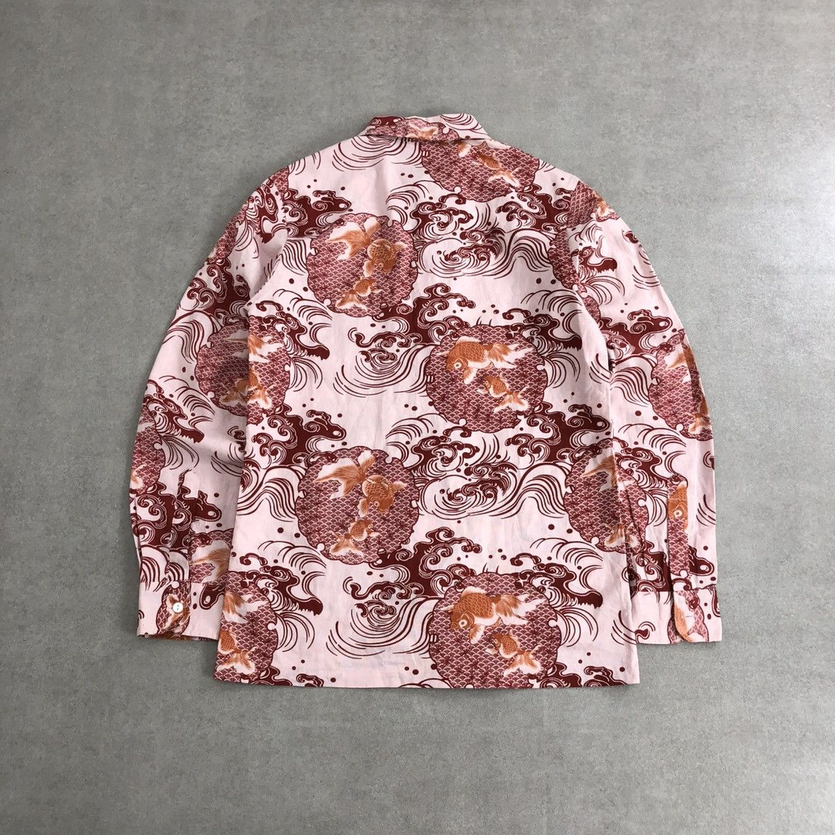 Japanese Brand 🇯🇵Vintage Japanese Classic Script Fish Koi Hawaiian Shirt Size US M / EU 48-50 / 2 - 15 Thumbnail