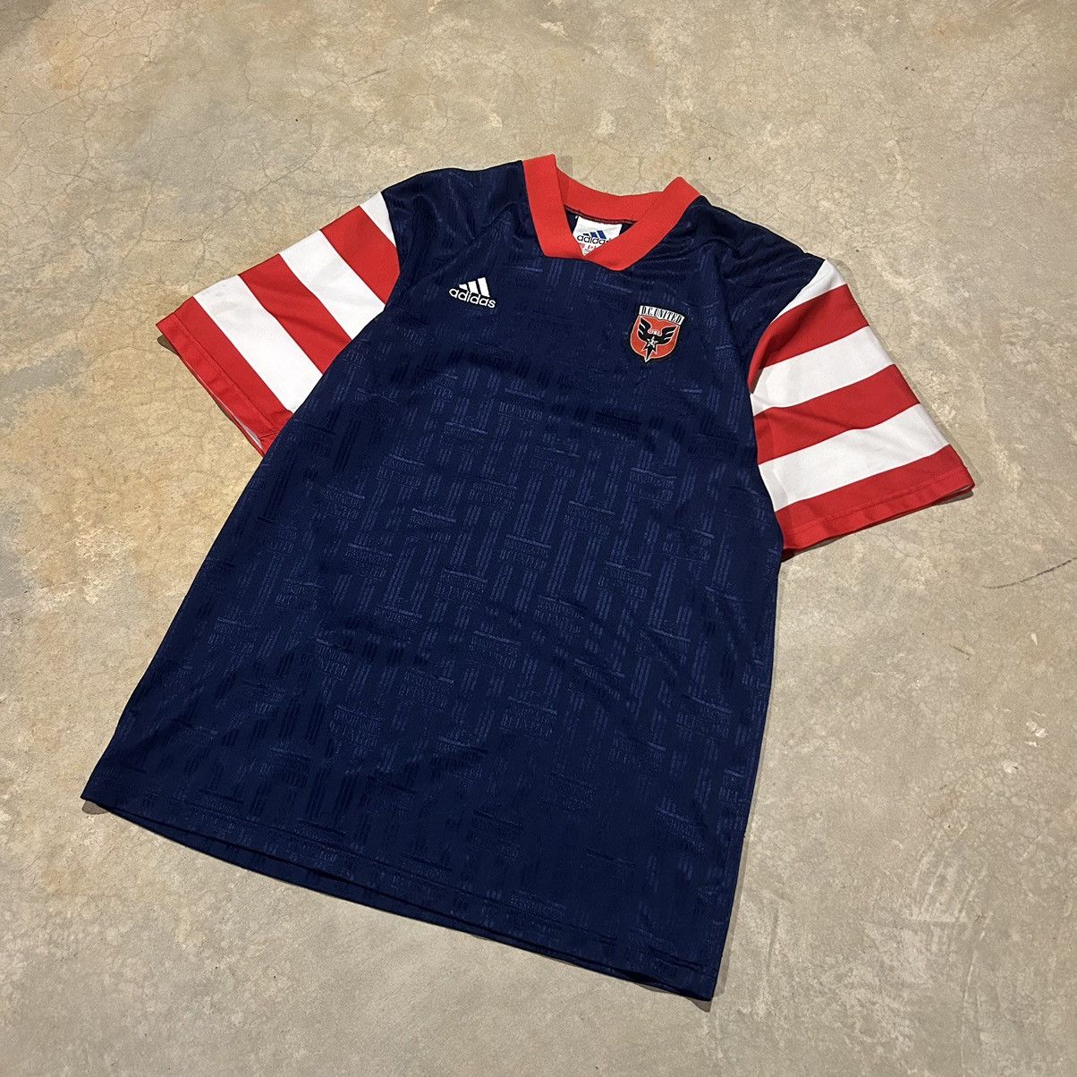 Adidas × Vintage Rare Vintage 1997/1998 DC United MLS Soccer Jersey Size US XL / EU 56 / 4 - 2 Thumbnail