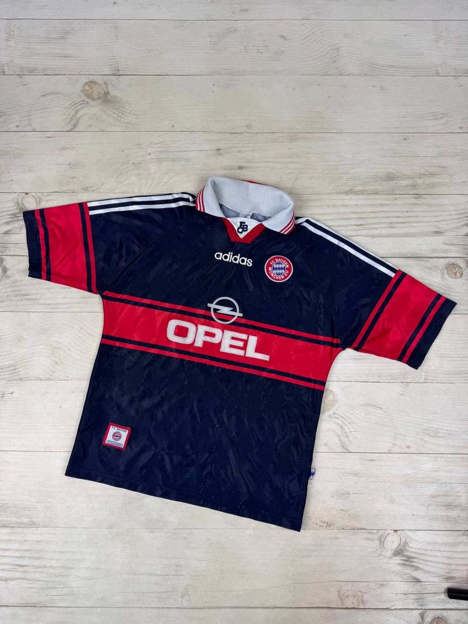 Adidas Vintage Adidas Bayern Munich 1997 1999 Home Shirt Jersey Size US S / EU 44-46 / 1 - 1 Thumbnail