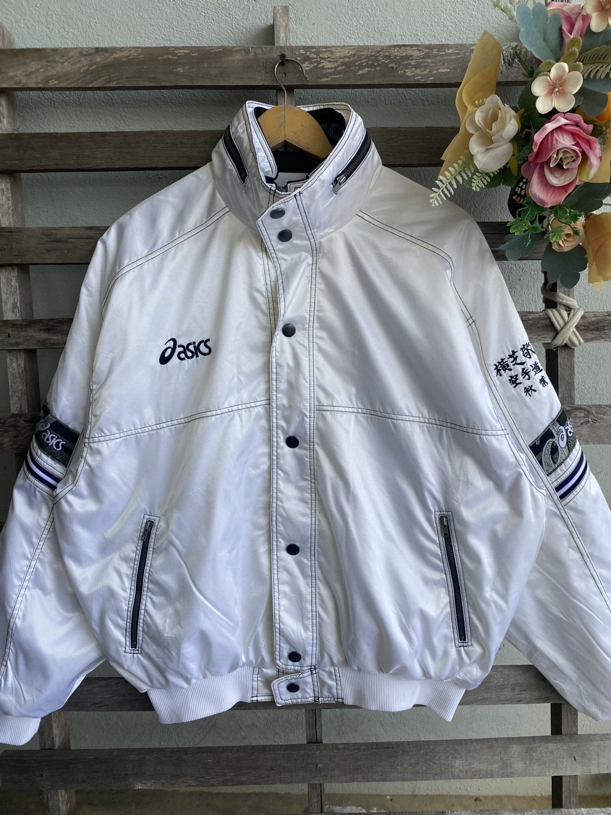 Asics Vintage 90s Asics Bombers Jacket Size US L / EU 52-54 / 3 - 1 Thumbnail
