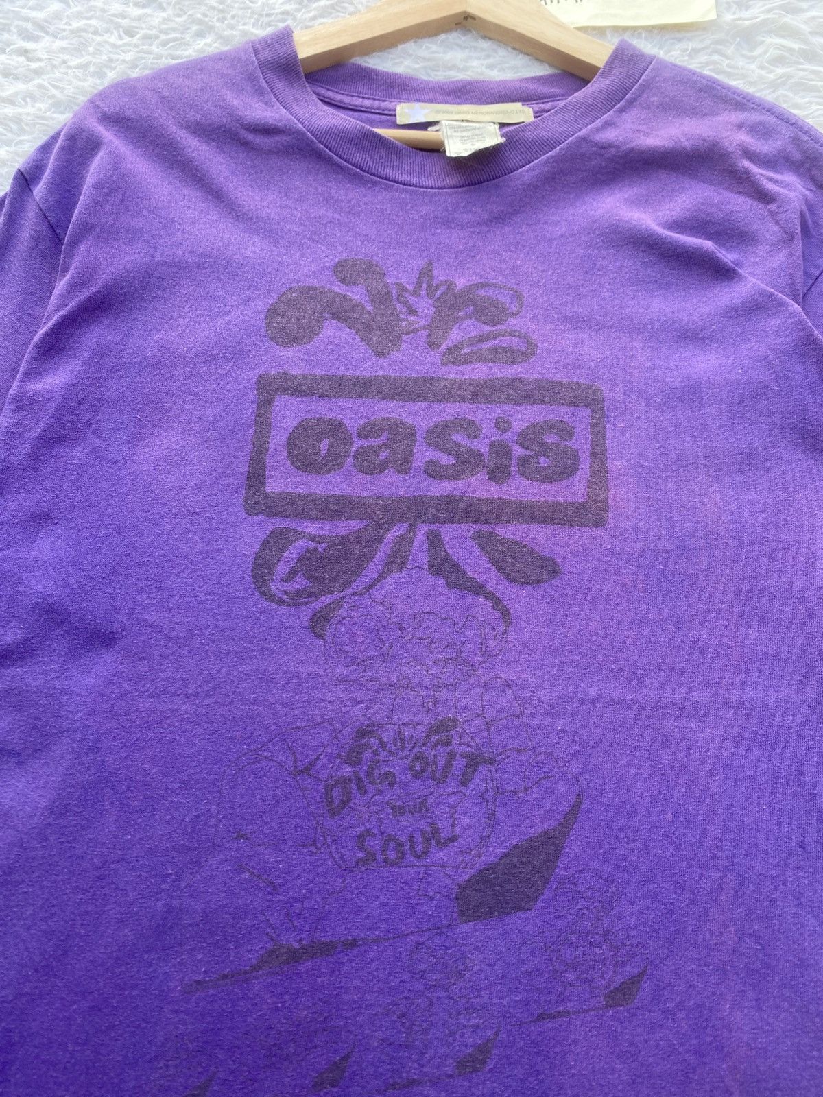 Band Tees Vintage Oasis Band Tee Dig Out Your Soul Tshirt Size US M / EU 48-50 / 2 - 12 Thumbnail