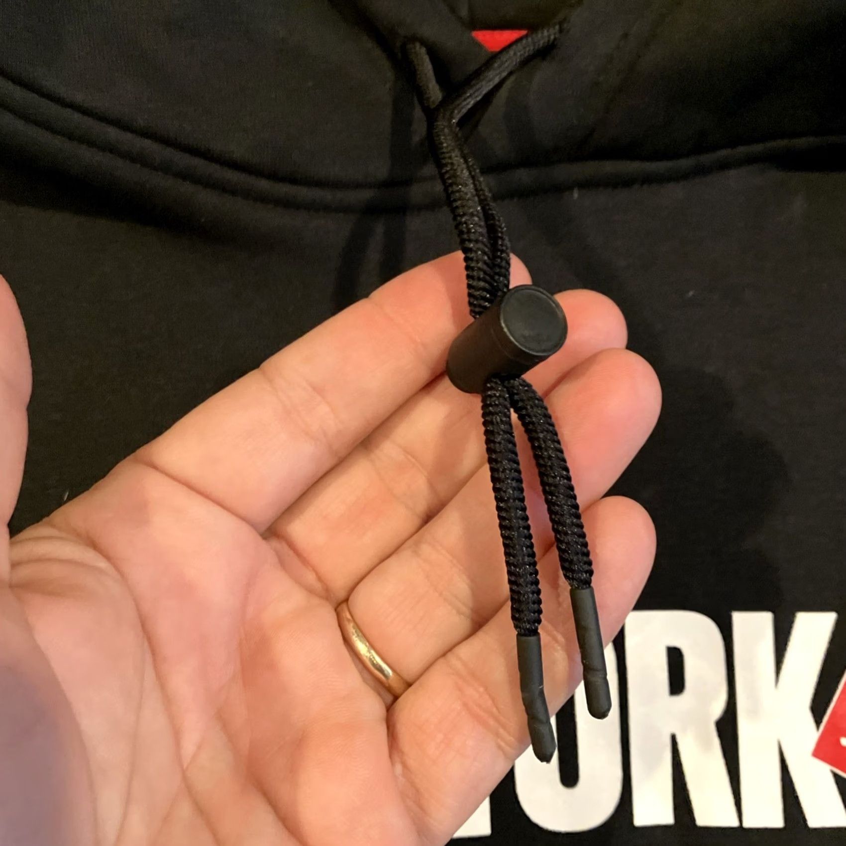 Nike VINTAGE? NWOT - Nike Air Jordan NYC Black Pullover Hoodie Men's L Size US L / EU 52-54 / 3 - 3 Thumbnail