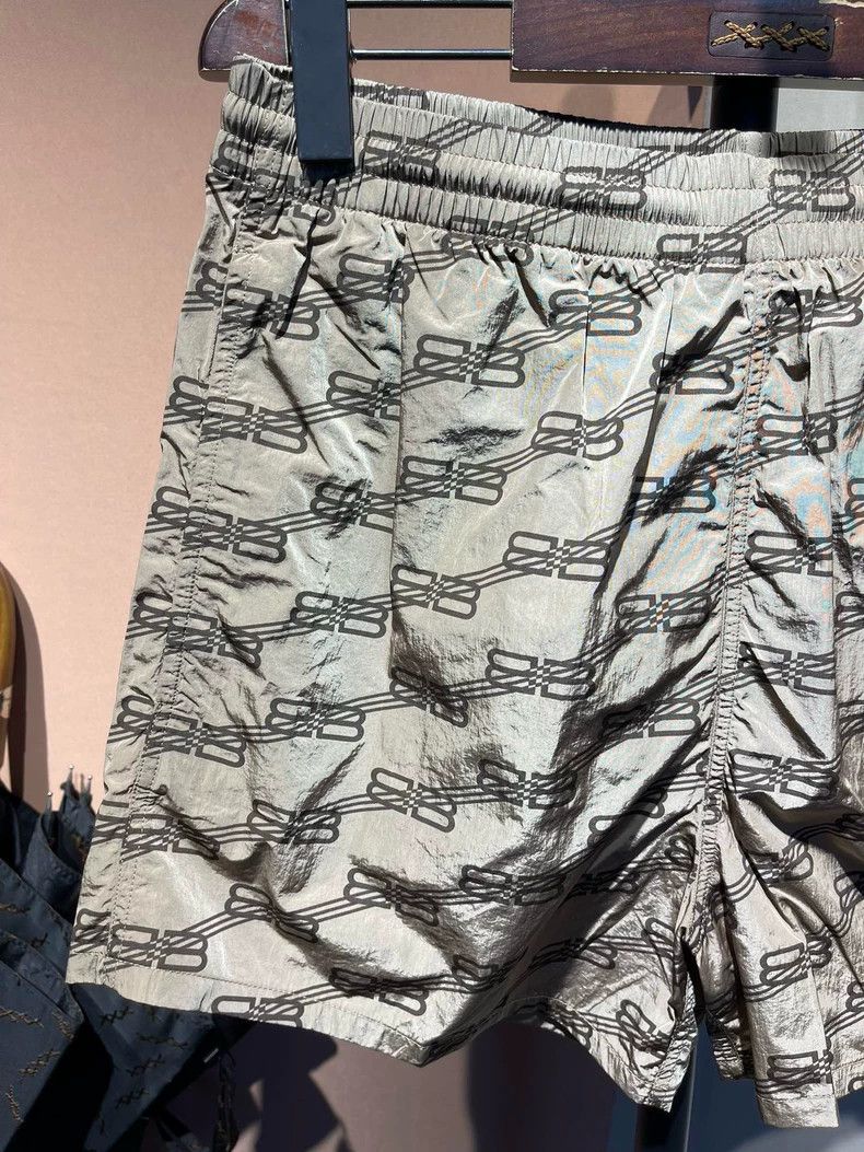 Balenciaga Balenciaga size S Khaki presbyopic shorts Size US 27 - 2 Thumbnail