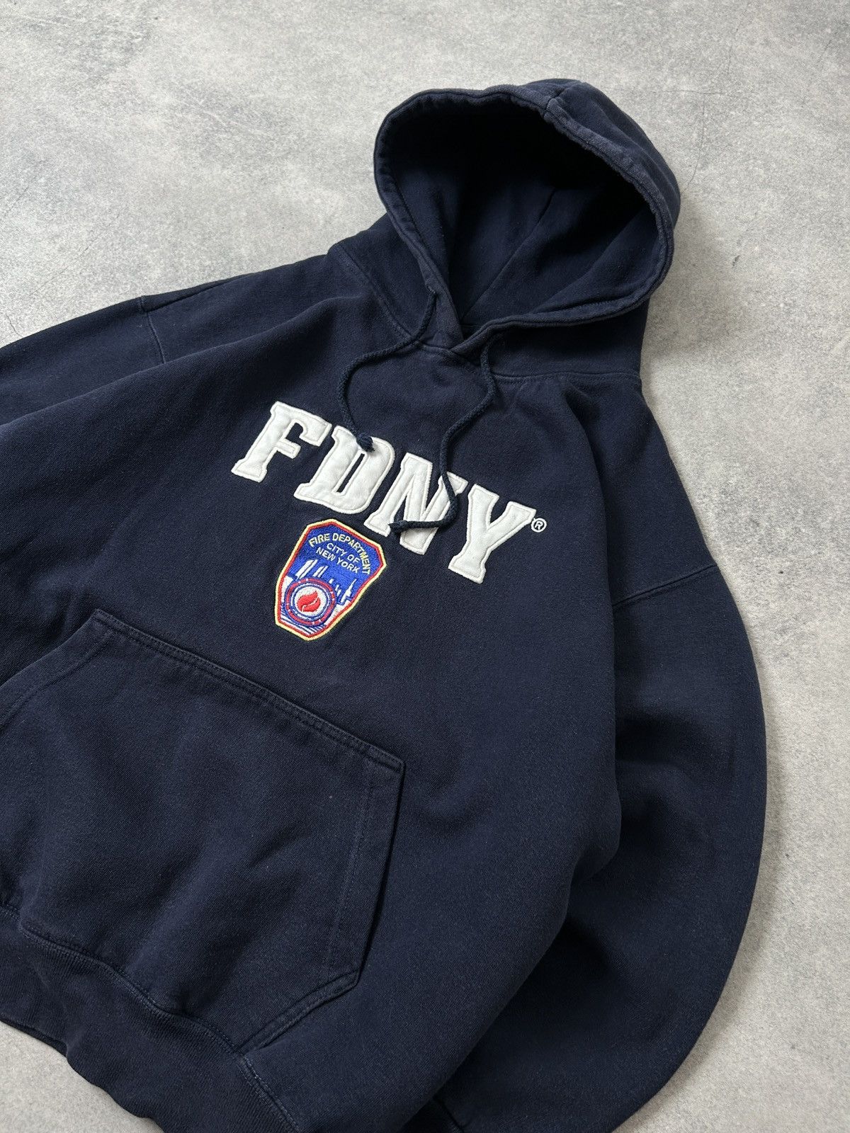 Vintage Vintage FDNY 2008 big logo hoodies baggy mens Size US L / EU 52-54 / 3 - 3 Thumbnail