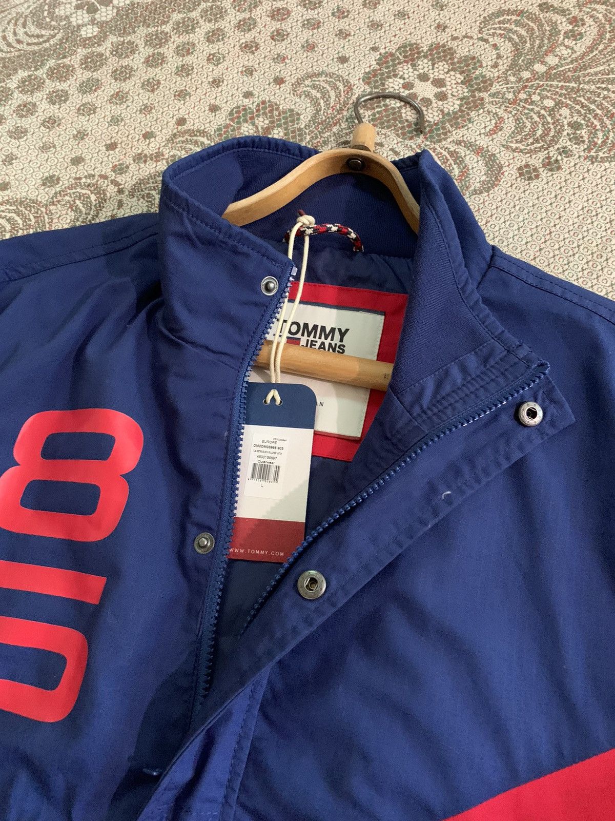 Tommy Jeans Tommy jeans light jacket anorak new with tags Size US L / EU 52-54 / 3 - 8 Thumbnail