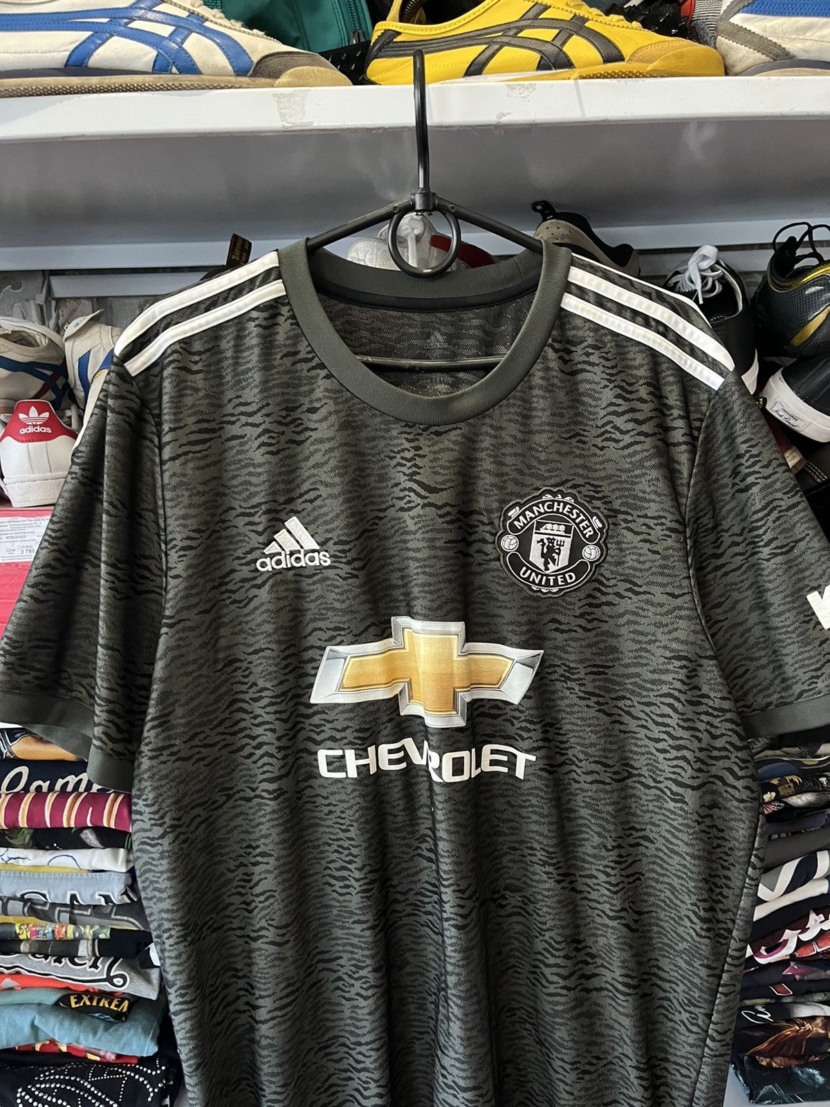 Adidas MANCHESTER UNITED 2020 2021 AWAY FOOTBALL SOCCER JERSEY Size US XL / EU 56 / 4 - 3 Thumbnail