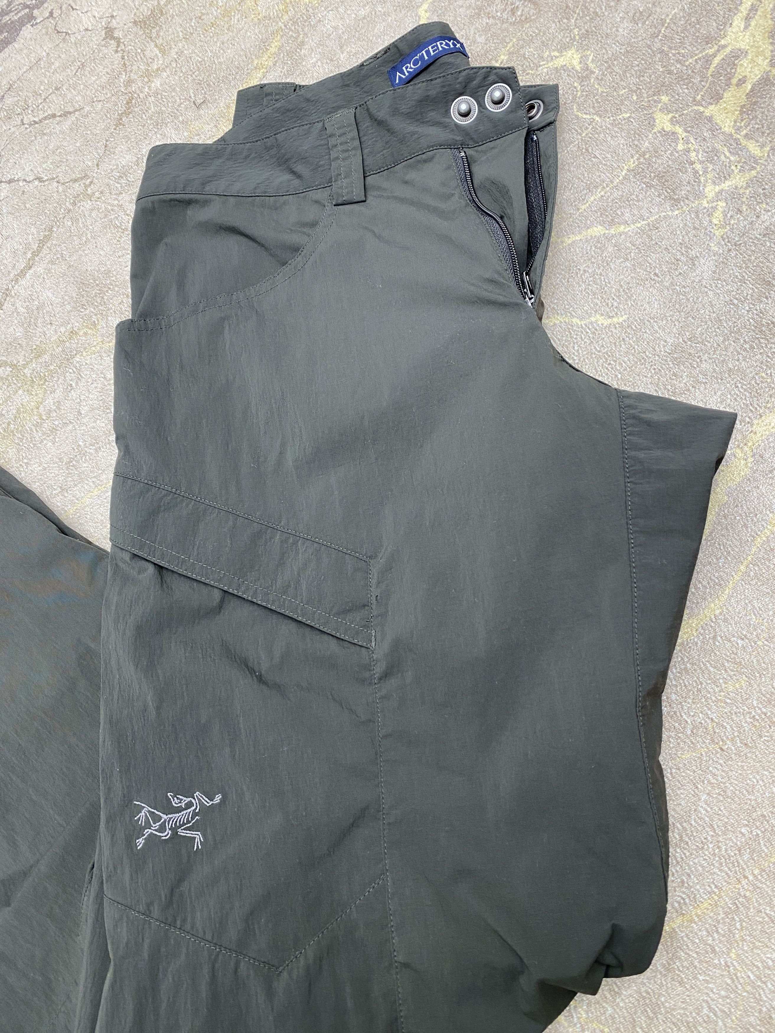 Arc'teryx Arc'teryx Hiking Activewear Weatherproof Pants Size 30 Waist Size US 30 / EU 46 - 22 Thumbnail