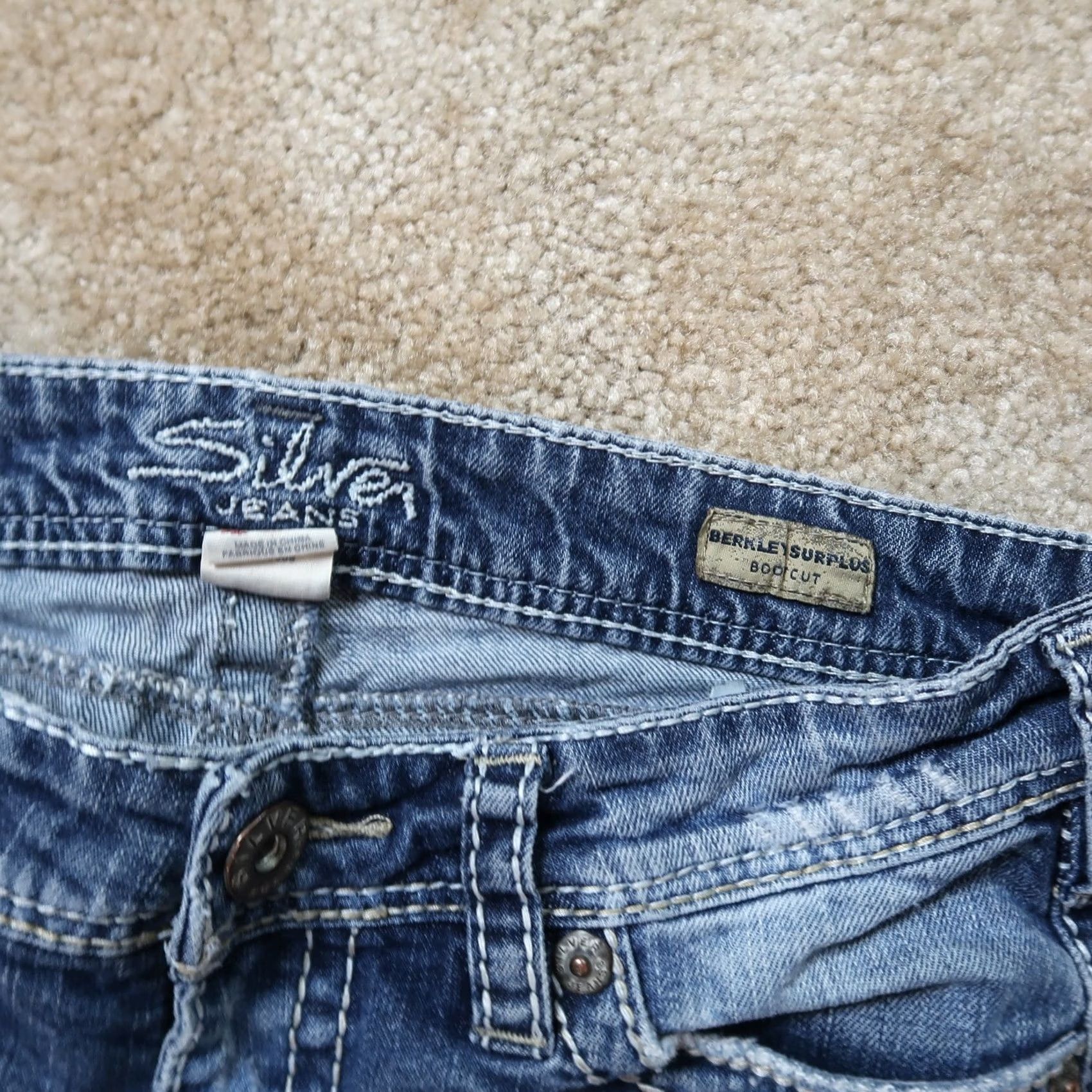 Silver Jeans Co. Silver Jeans Berkley Bootcut Jeans Women's 27x31 Blue Stretch Denim Low Rise Slim 5-Pocket Design Size 27" / US 4 / IT 40 - 3 Thumbnail
