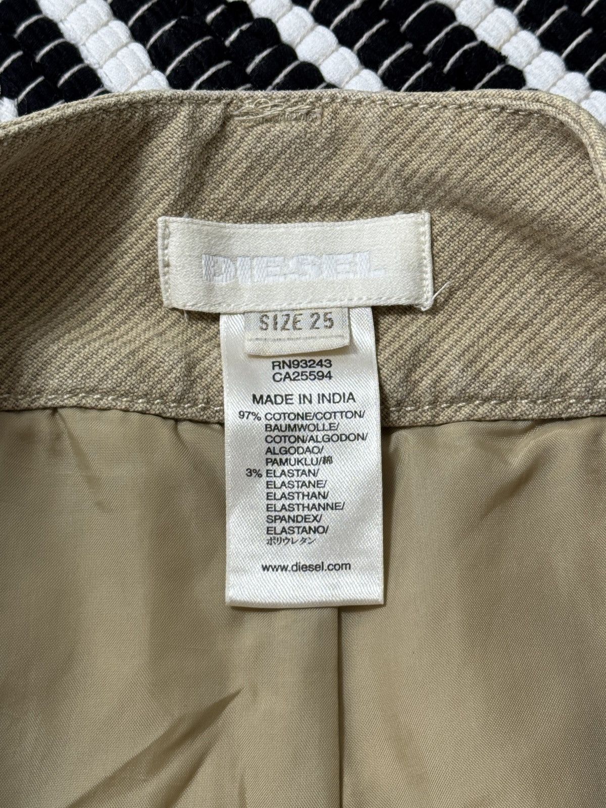 Diesel VINTAGE DIESEL 2000s AVANT GARDE MIDI SKIRT Size 25" / US 0 / IT 36 - 5 Thumbnail