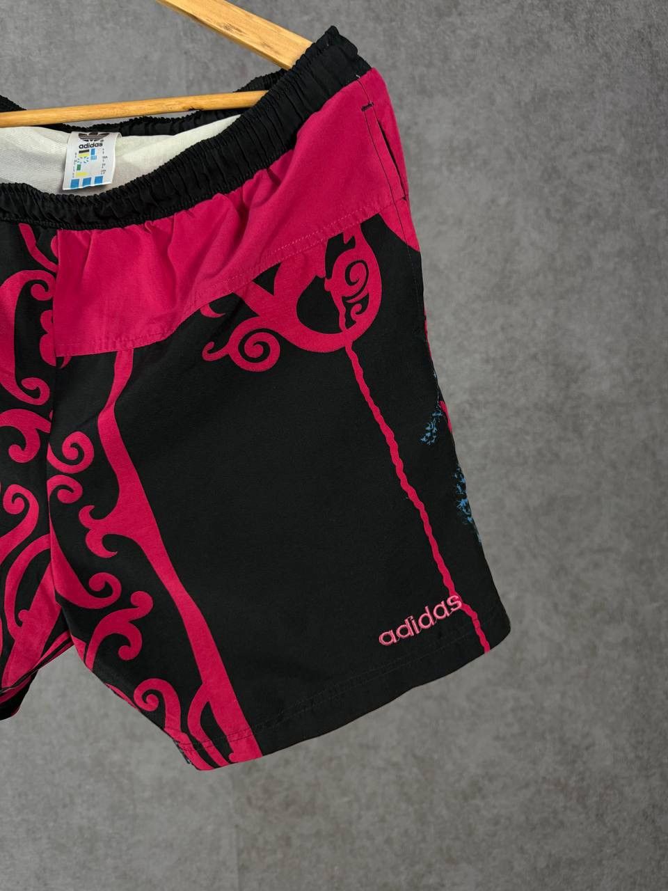 Adidas Adidas vintage crazy shorts Size US 32 / EU 48 - 2 Thumbnail