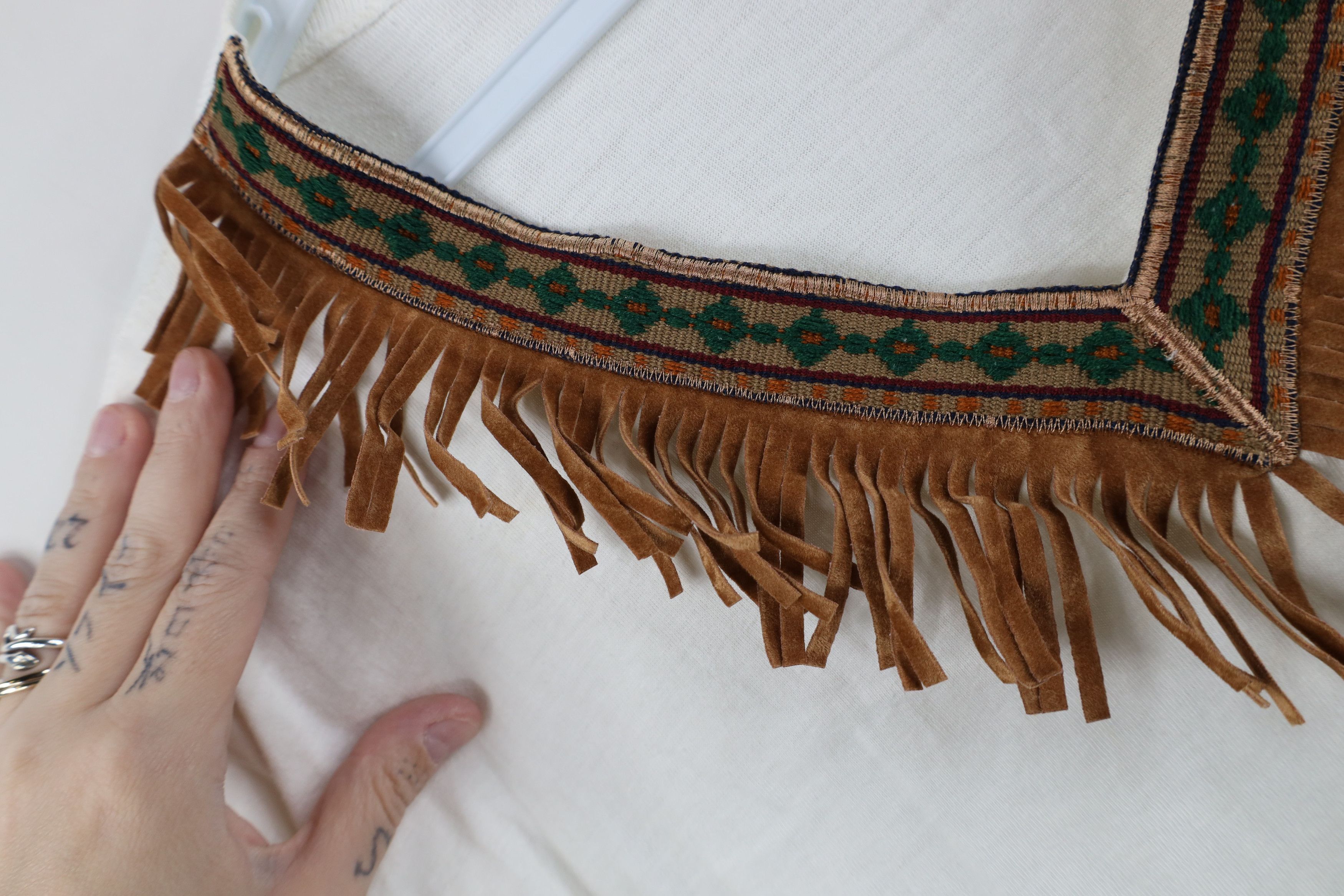 Vintage Vintage 90s Streetwear Western Fringed T-Shirt White USA Size ONE SIZE - 7 Thumbnail