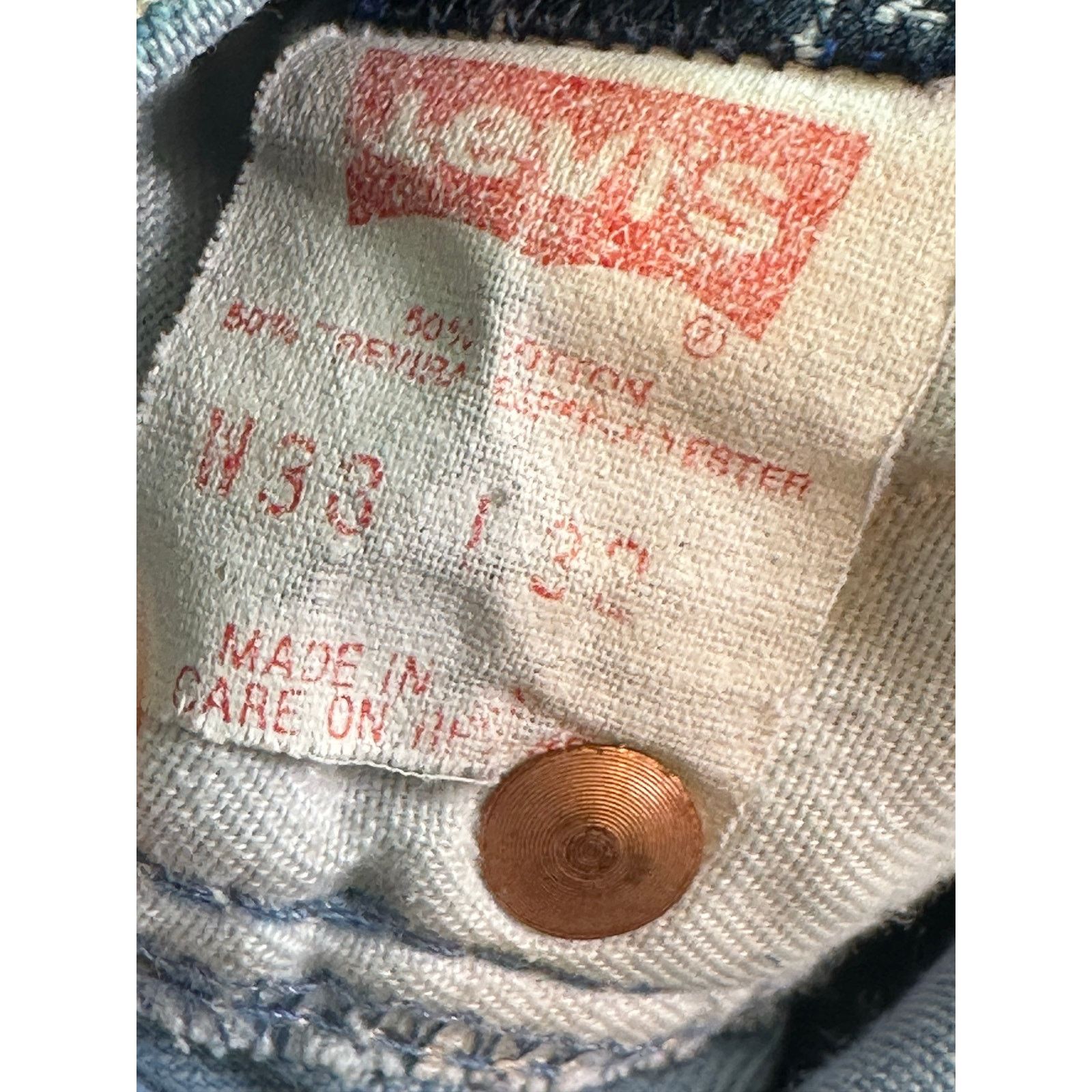 Levi's Levi’s with a Skosh vintage distressed painted jeans size 33 Size US 33 - 4 Thumbnail