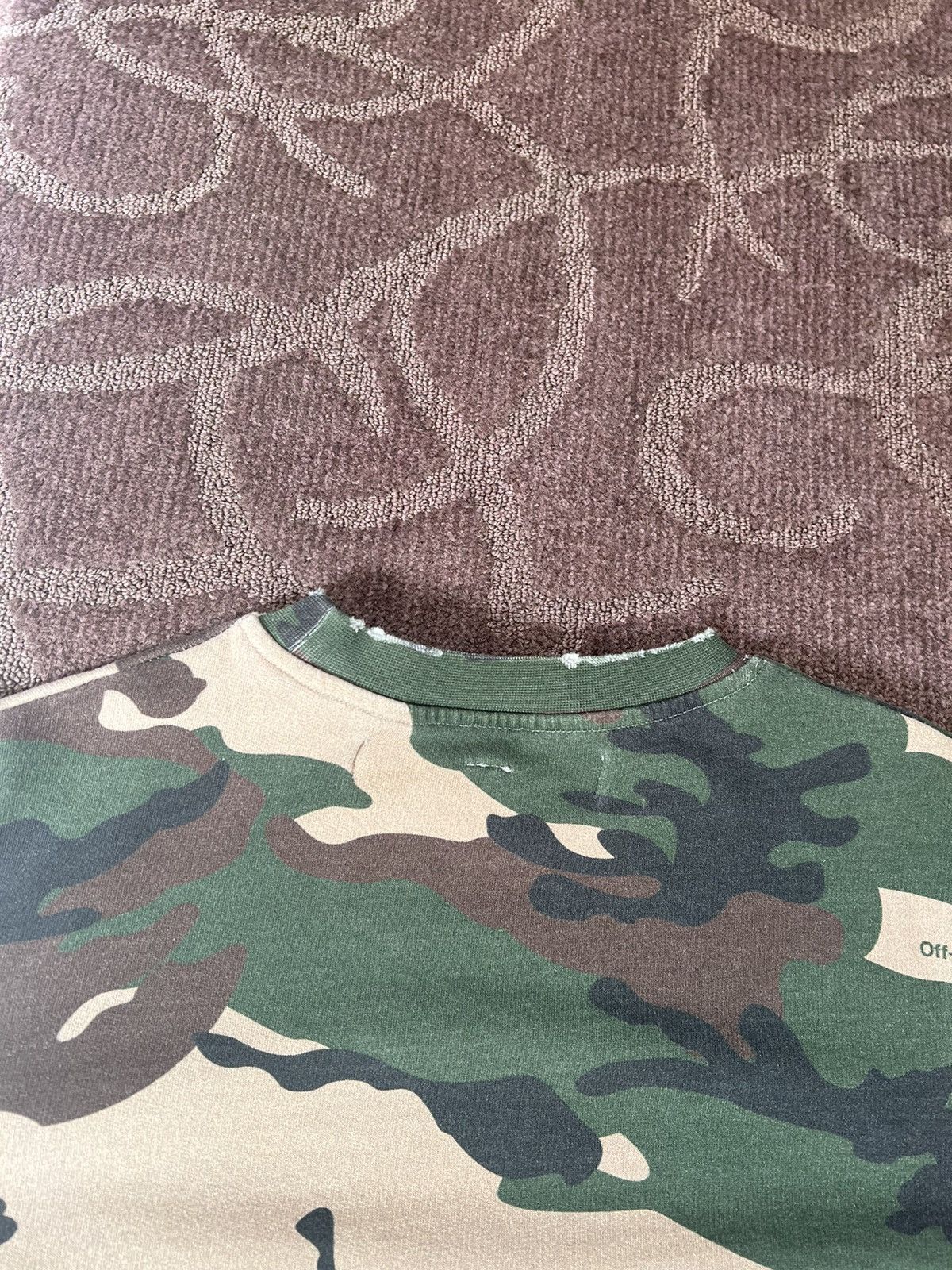 Off-White Off-White 18Aw Sweatshirt Camouflage Distressed Size US S / EU 44-46 / 1 - 7 Thumbnail