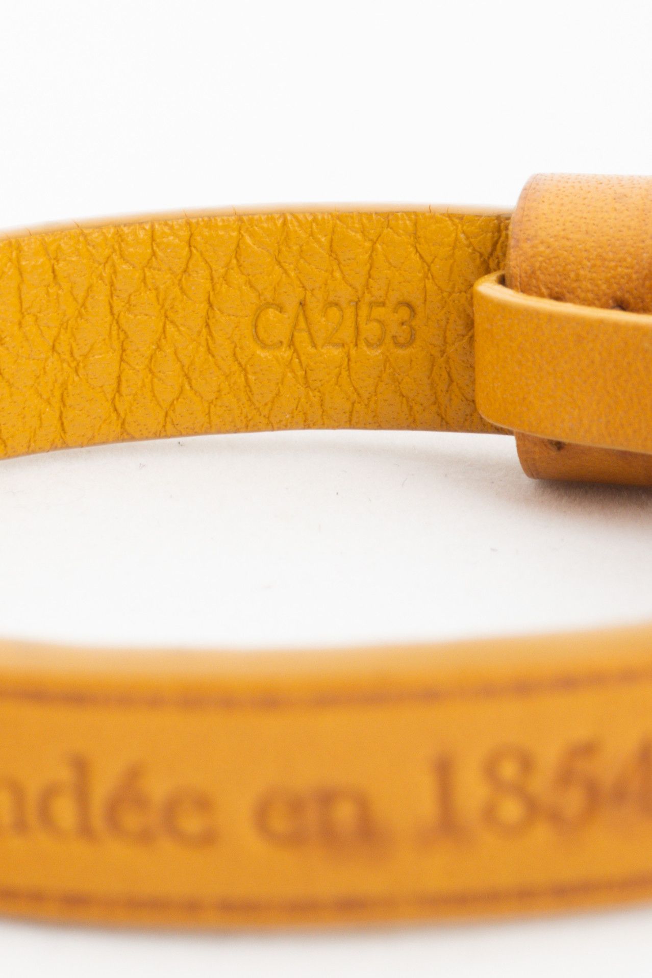 Louis Vuitton Louis Vuitton Mustard-Yellow Leather Logo-Stamped Bracelet Size ONE SIZE - 4 Thumbnail