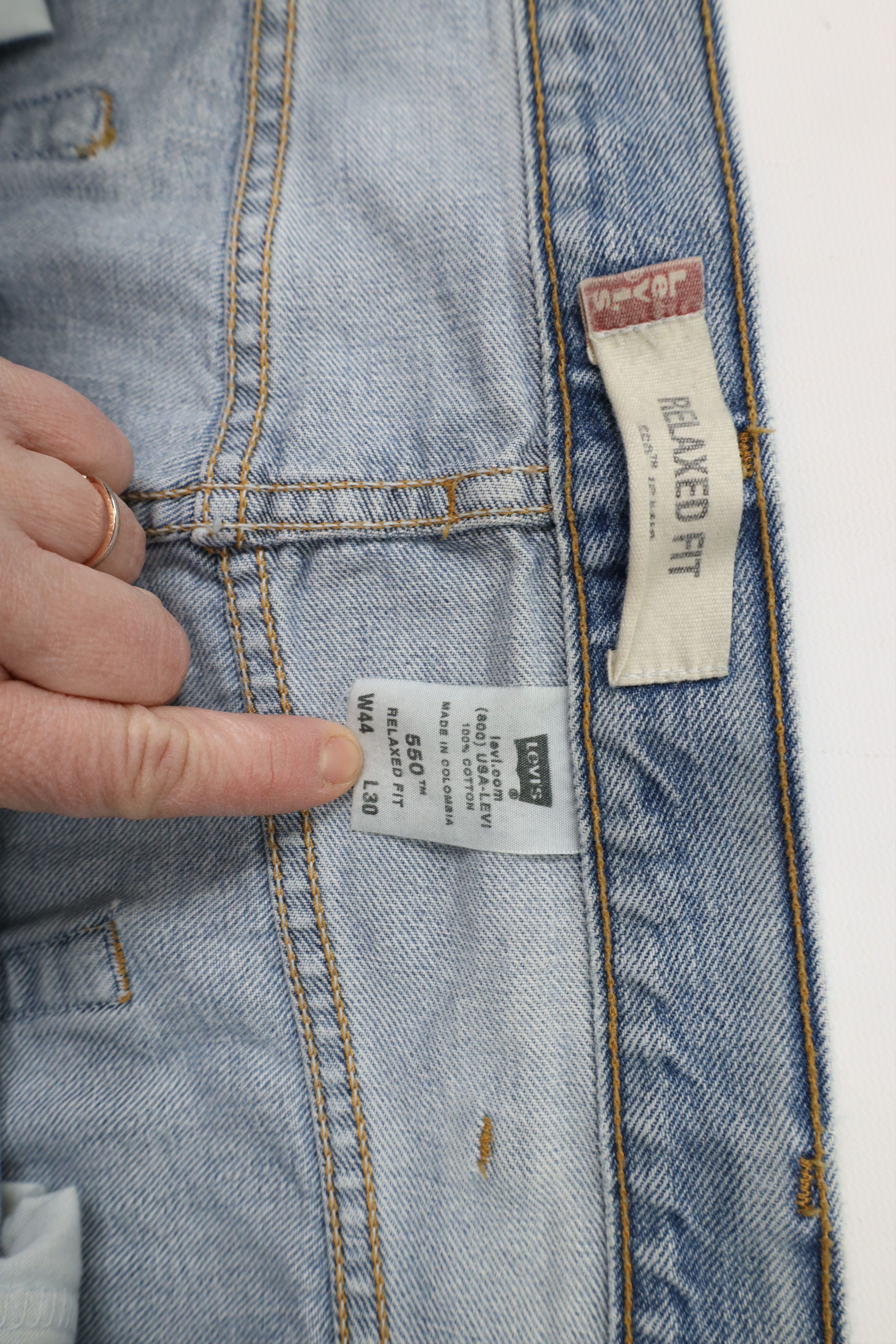 Levi's × Vintage Vintage Y2K 2004 Levis 550 Relaxed Fit Denim Jeans Blue Size US 44 / EU 60 - 9 Thumbnail