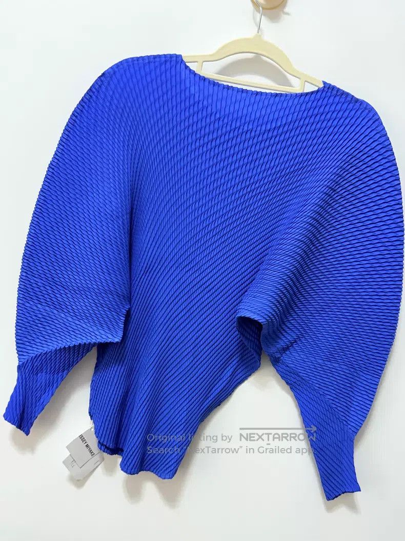 Issey Miyake Issey Miyake Fish Scale Pleated Top Size M / US 6-8 / IT 42-44 - 1 Thumbnail