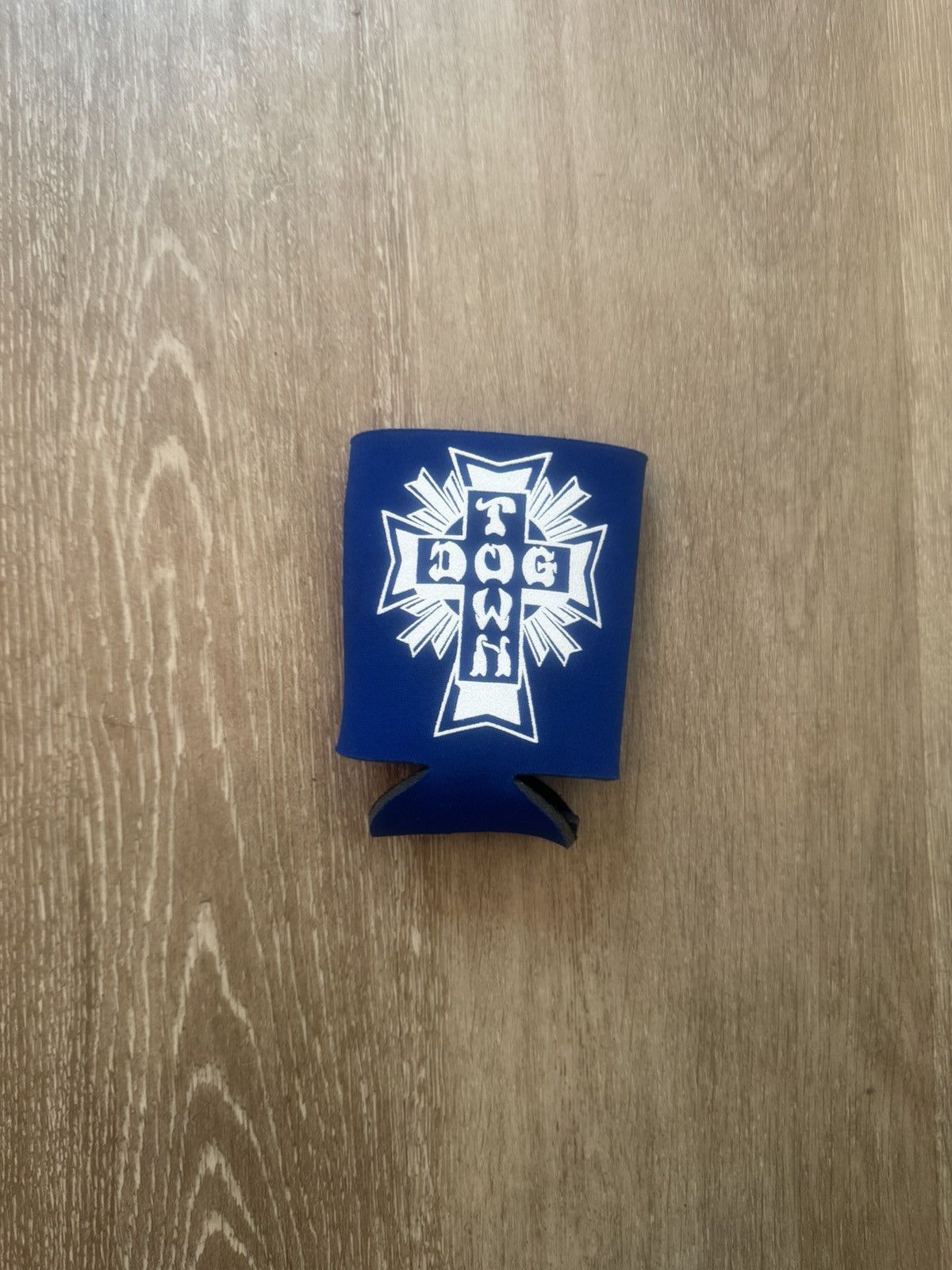 Dogtown × Vintage Dogtown Graffiti Tag Cross Beer Coozie in Blue New Size ONE SIZE - 4 Thumbnail
