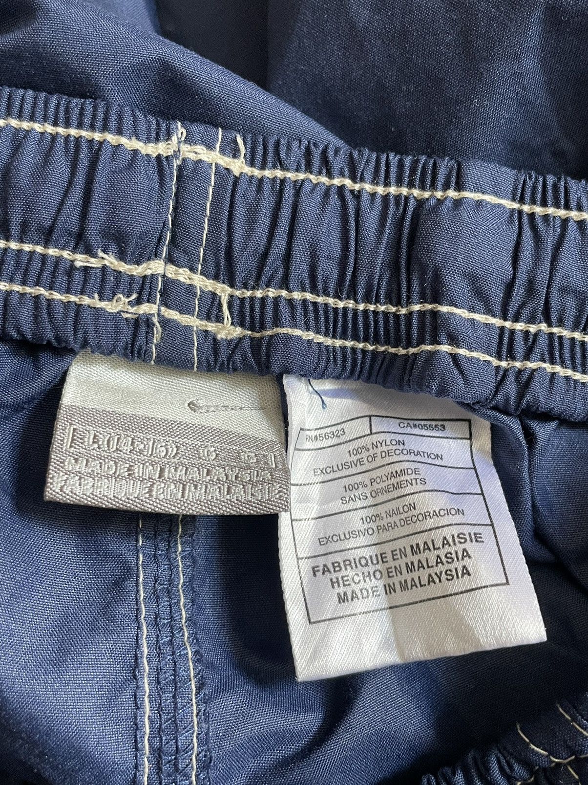 Nike Vintage Nike 90’s Cargo Nylon Shorts Y2K Swoosh Drill RARE Size US 30 / EU 46 - 7 Thumbnail