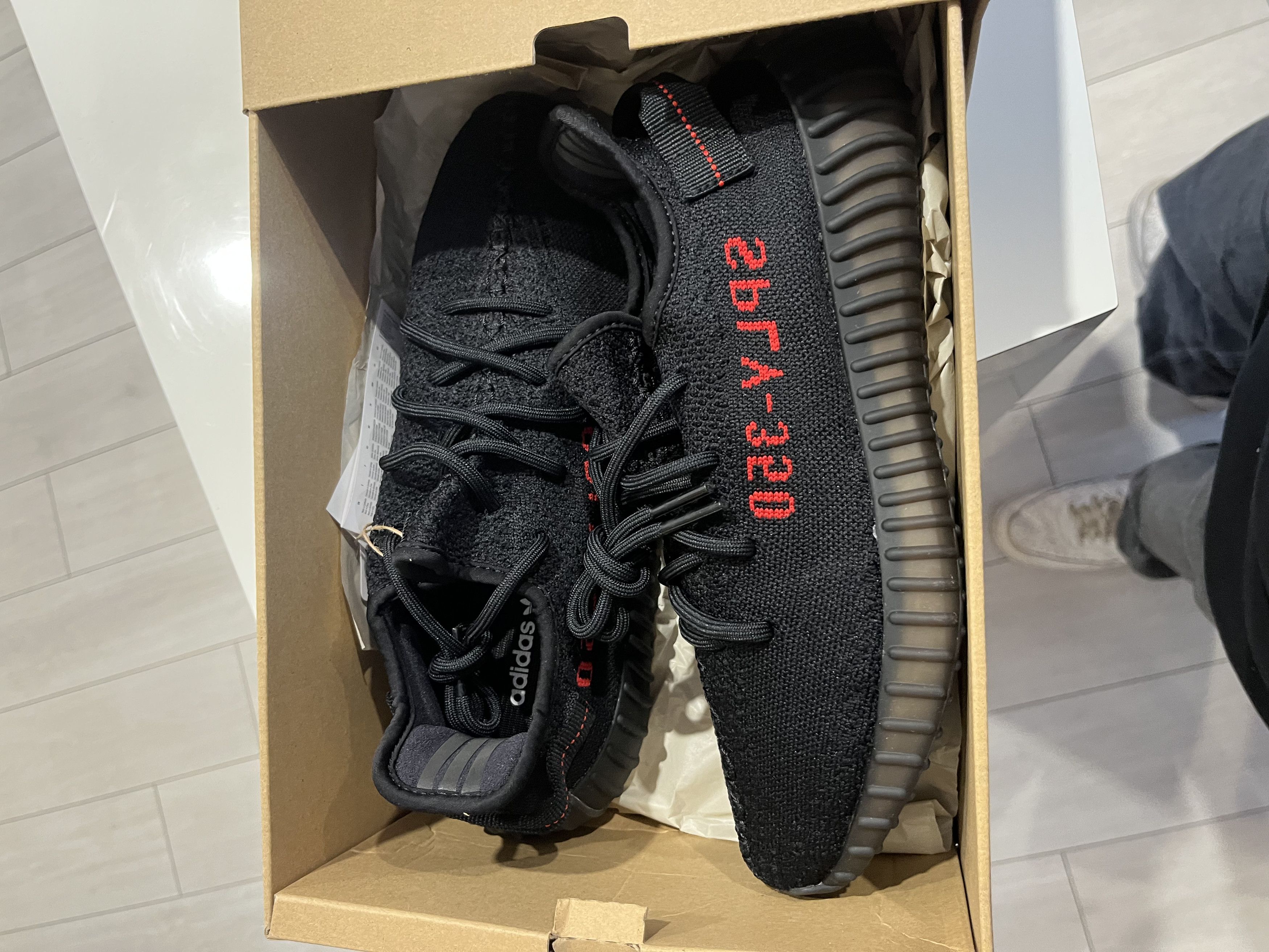 Adidas yeezy boost 350 v2 Size US 8.5 / EU 41-42 - 1 Thumbnail