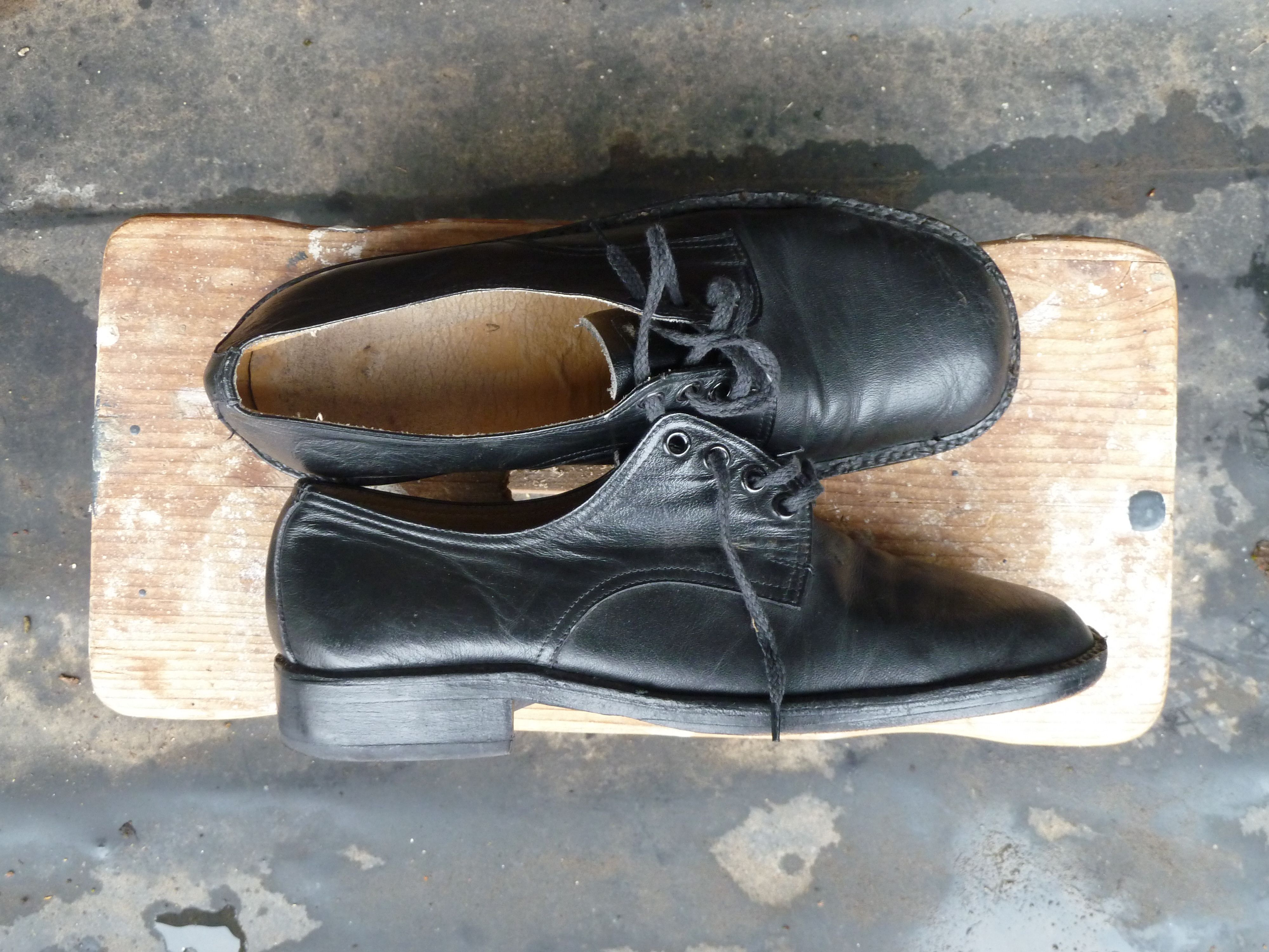 Other Black Full Leather Derbie Shoes Size US 8.5 / EU 41-42 - 4 Thumbnail