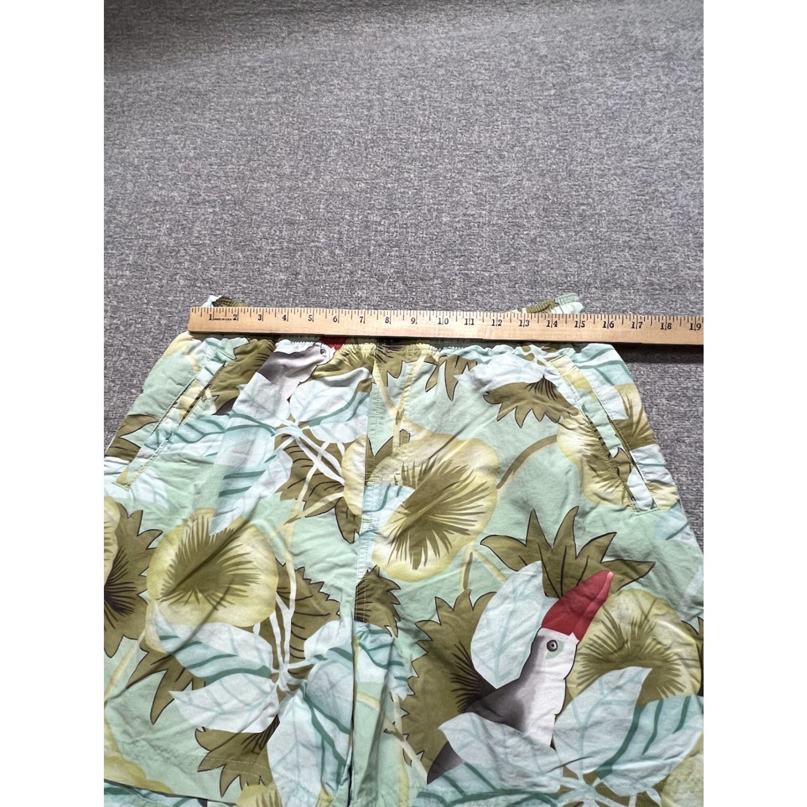 Tommy Bahama Tommy Bahama Swim Trunks Men’s Floral Hawaiian Multicolor S Small Trunks Mens Size US 29 - 5 Thumbnail
