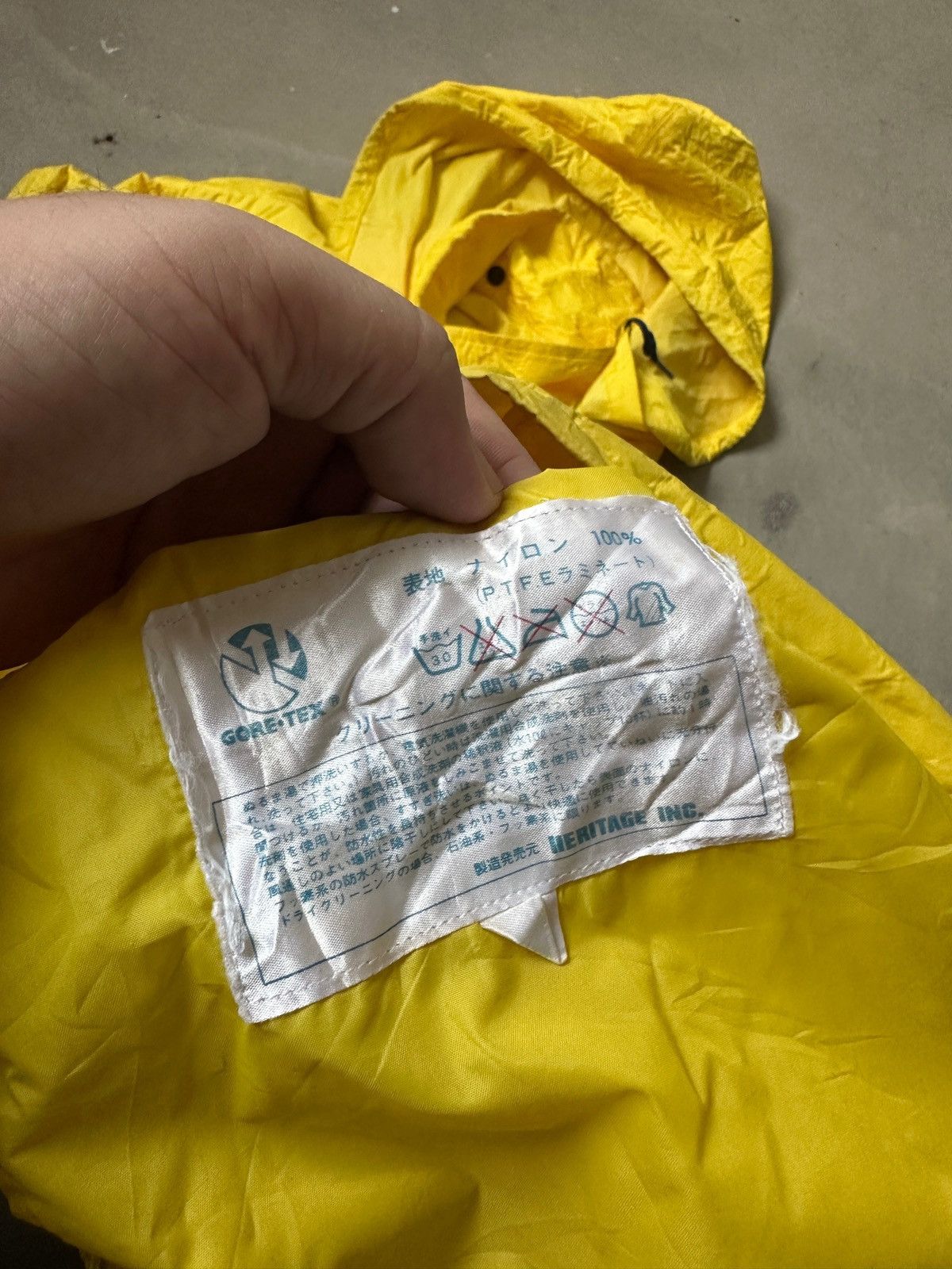 Heritage1981 VINTAGE GORE-TEX HERITAGE INC. WINDBREAKER Size US XL / EU 56 / 4 - 6 Thumbnail