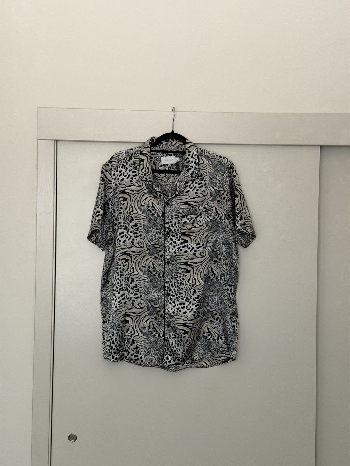Topman Animal Print Shirt [L] Size US L / EU 52-54 / 3 - 1 Thumbnail