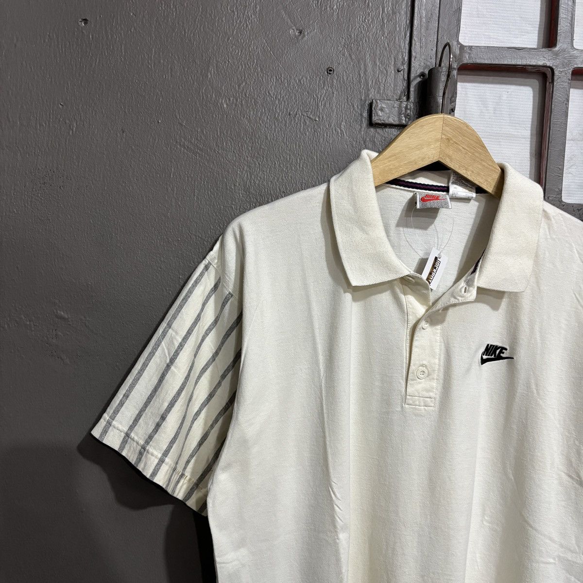 Nike Vtg Nike suprem court polo shirt Size US L / EU 52-54 / 3 - 3 Thumbnail