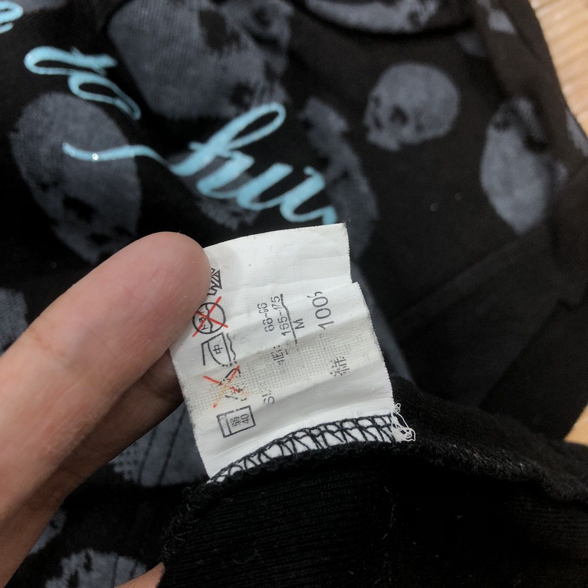 Vintage FUTURE TO FUTURE Skull Bones Punk Over Print Tank Top Tee Size S / US 4 / IT 40 - 5 Thumbnail