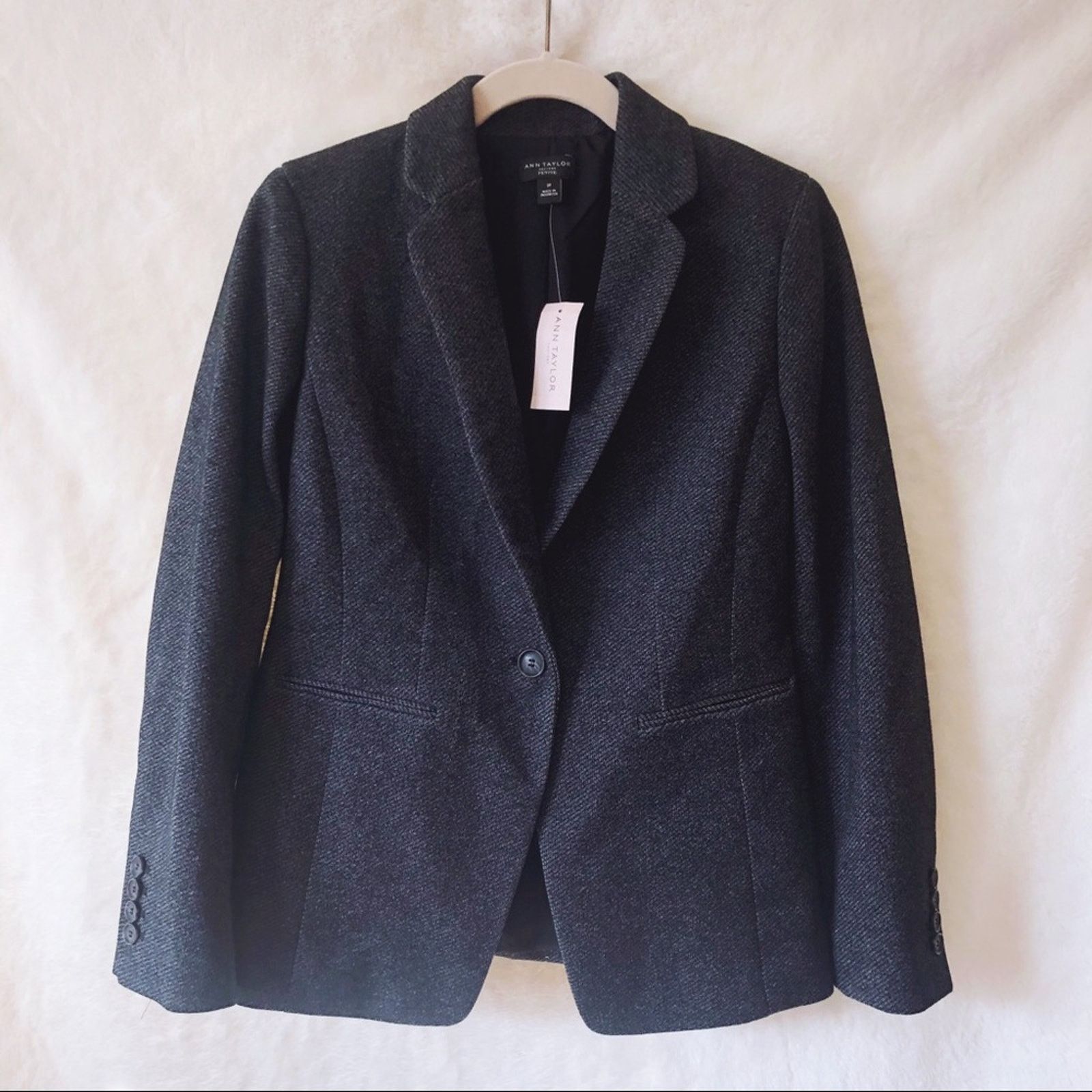 Ann Taylor Ann Taylor Gray Petite One-Button Tailored Blazer Size XS / US 0-2 / IT 36-38 - 9 Thumbnail